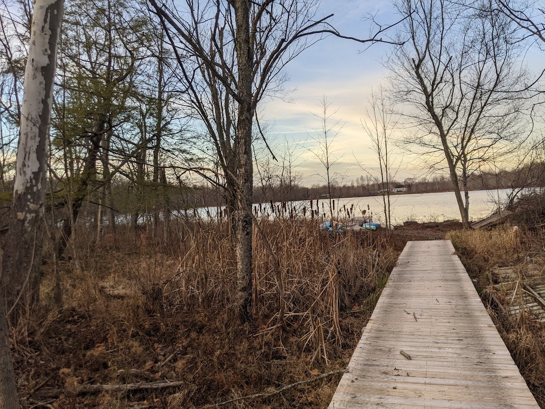 600 ft walk to be lakeside 