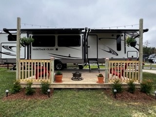 J & T Hideaway / Silver Springs, FL