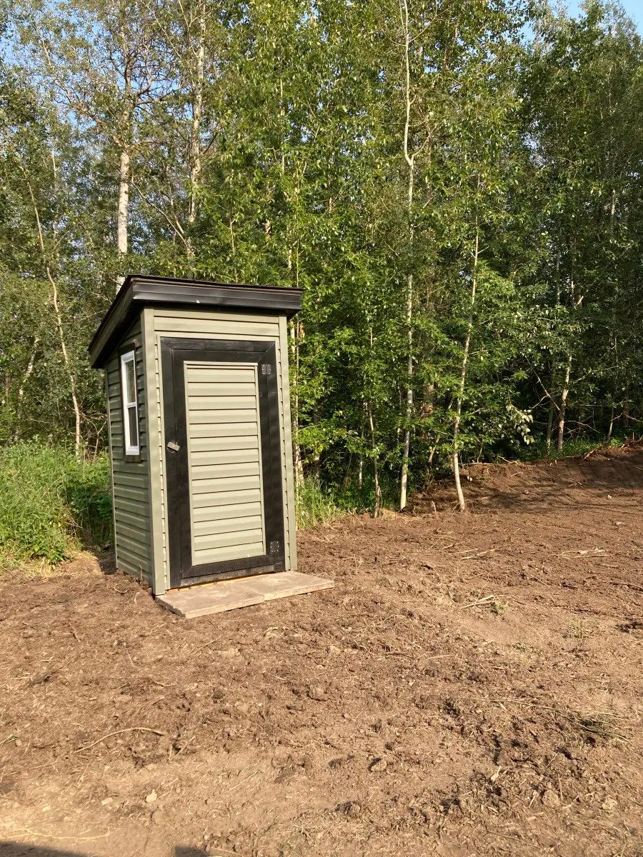 Outhouse 