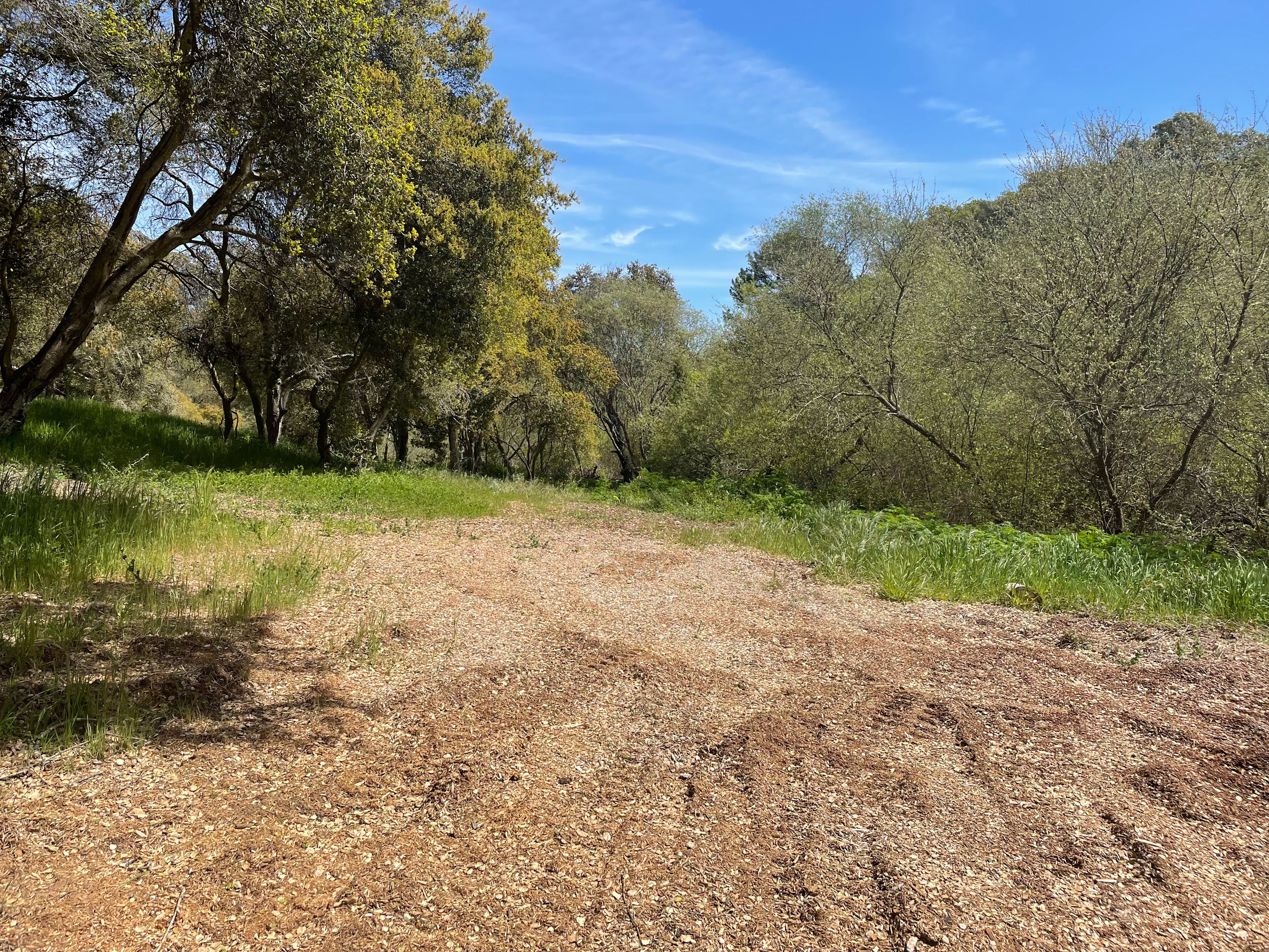 Expansive flat area for vehicles or tents