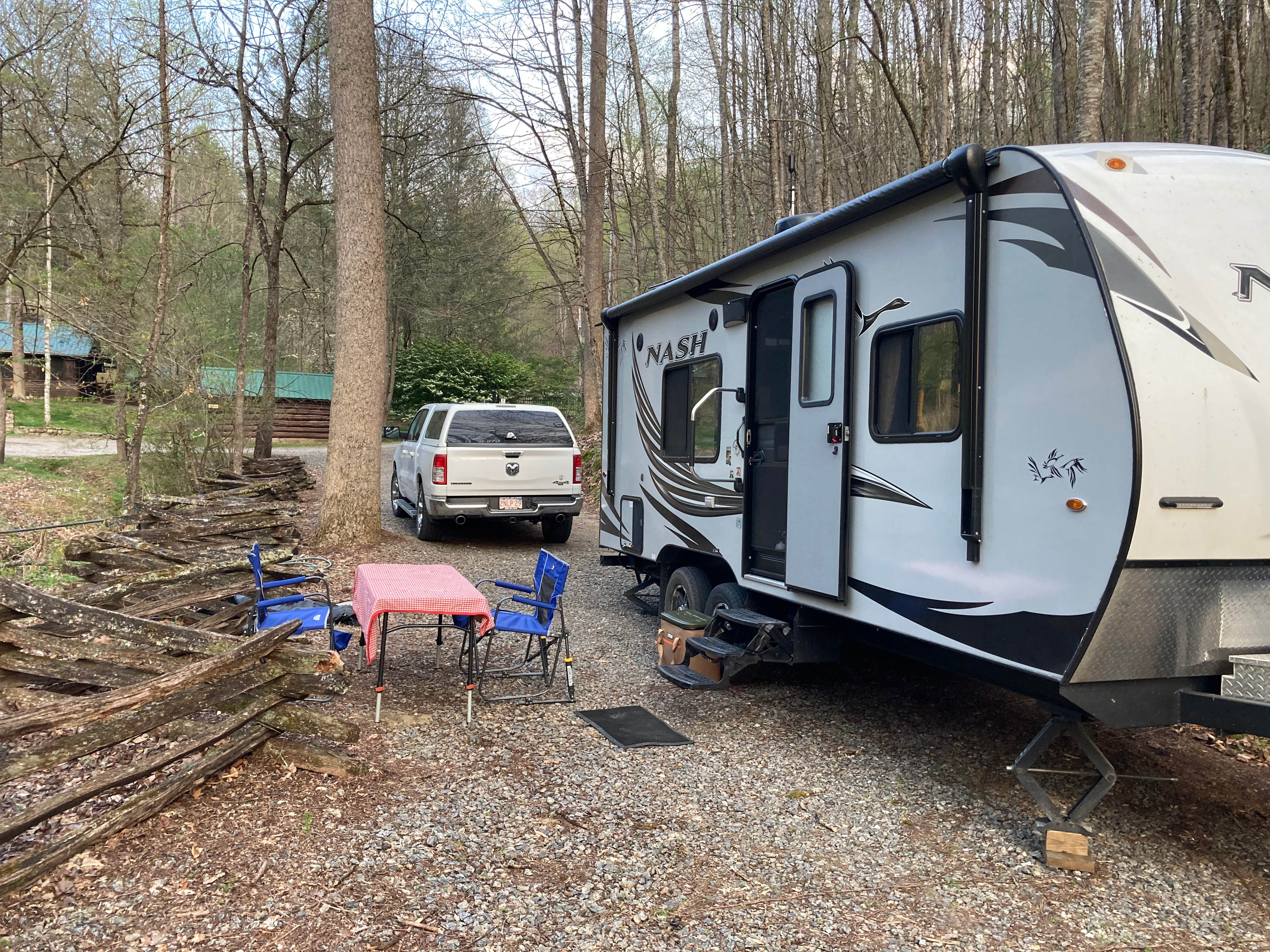 RV w hookups 35 acres hike & fish