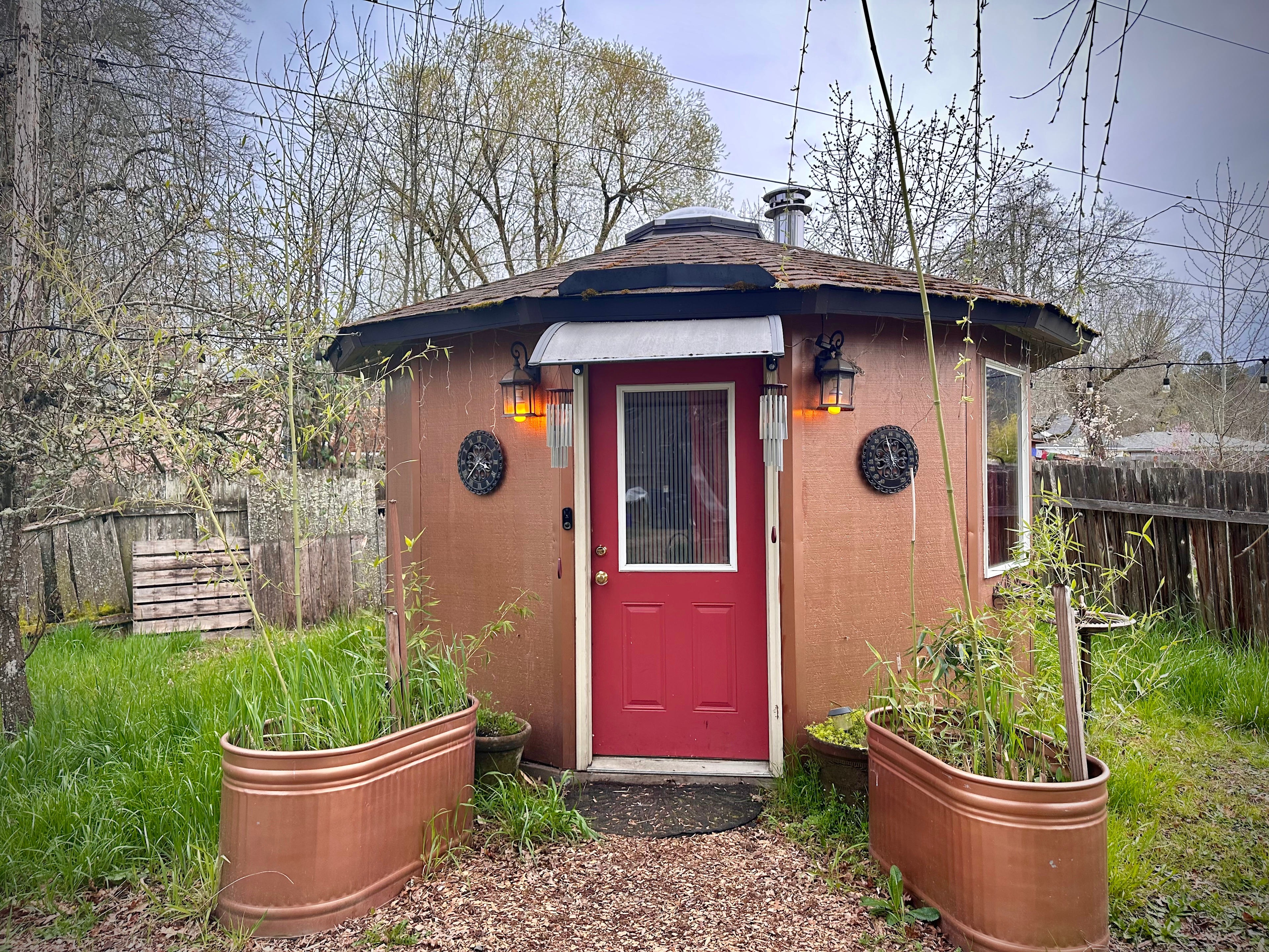 Relaxing Private Roundhouse