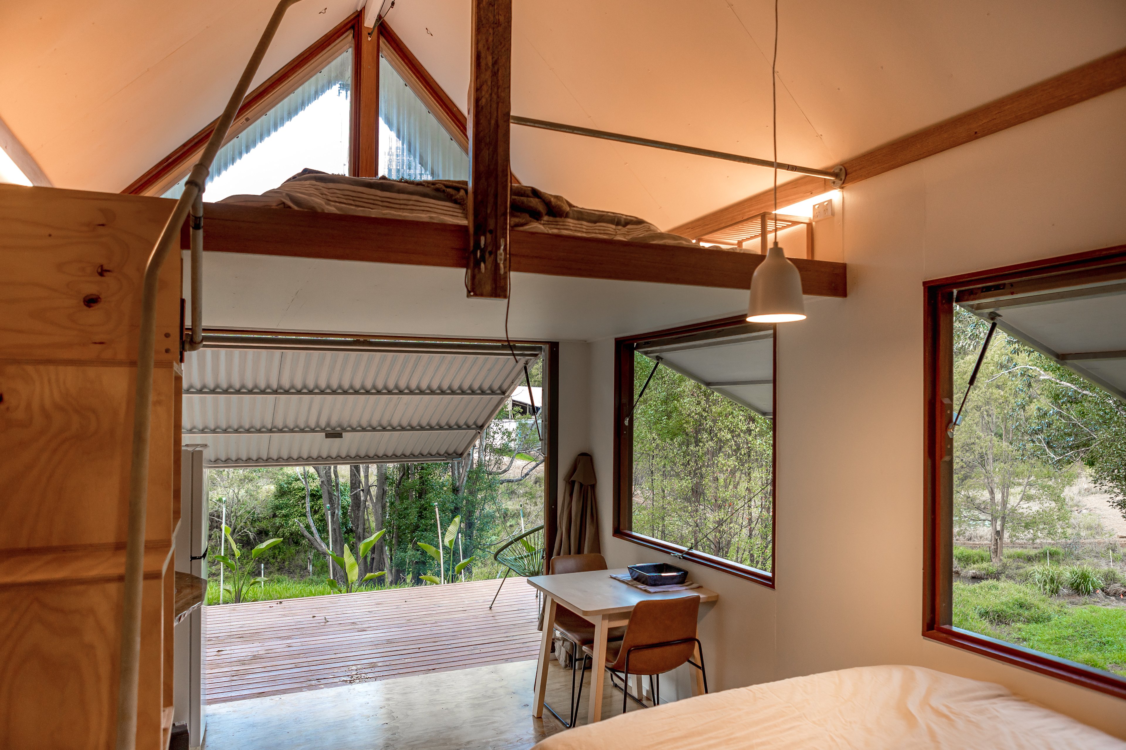 Creek Side Shepherds Hut Rail Trail