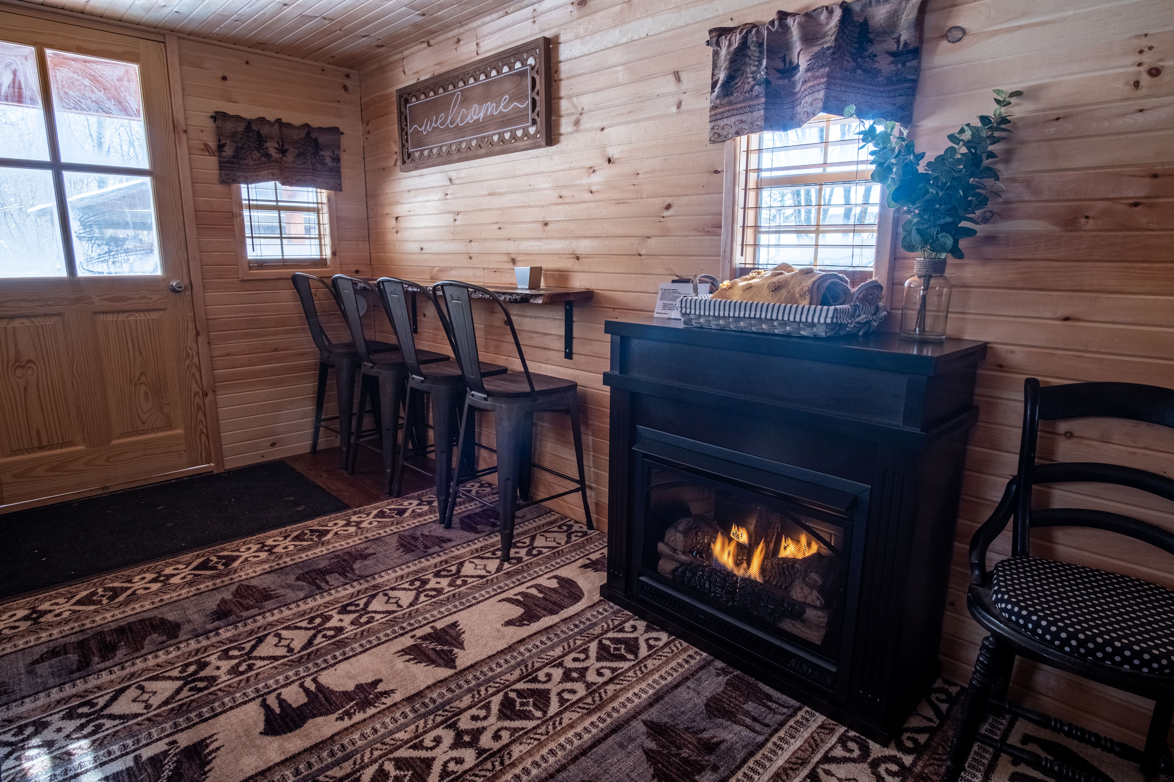 Angie's Country Cabins B&B