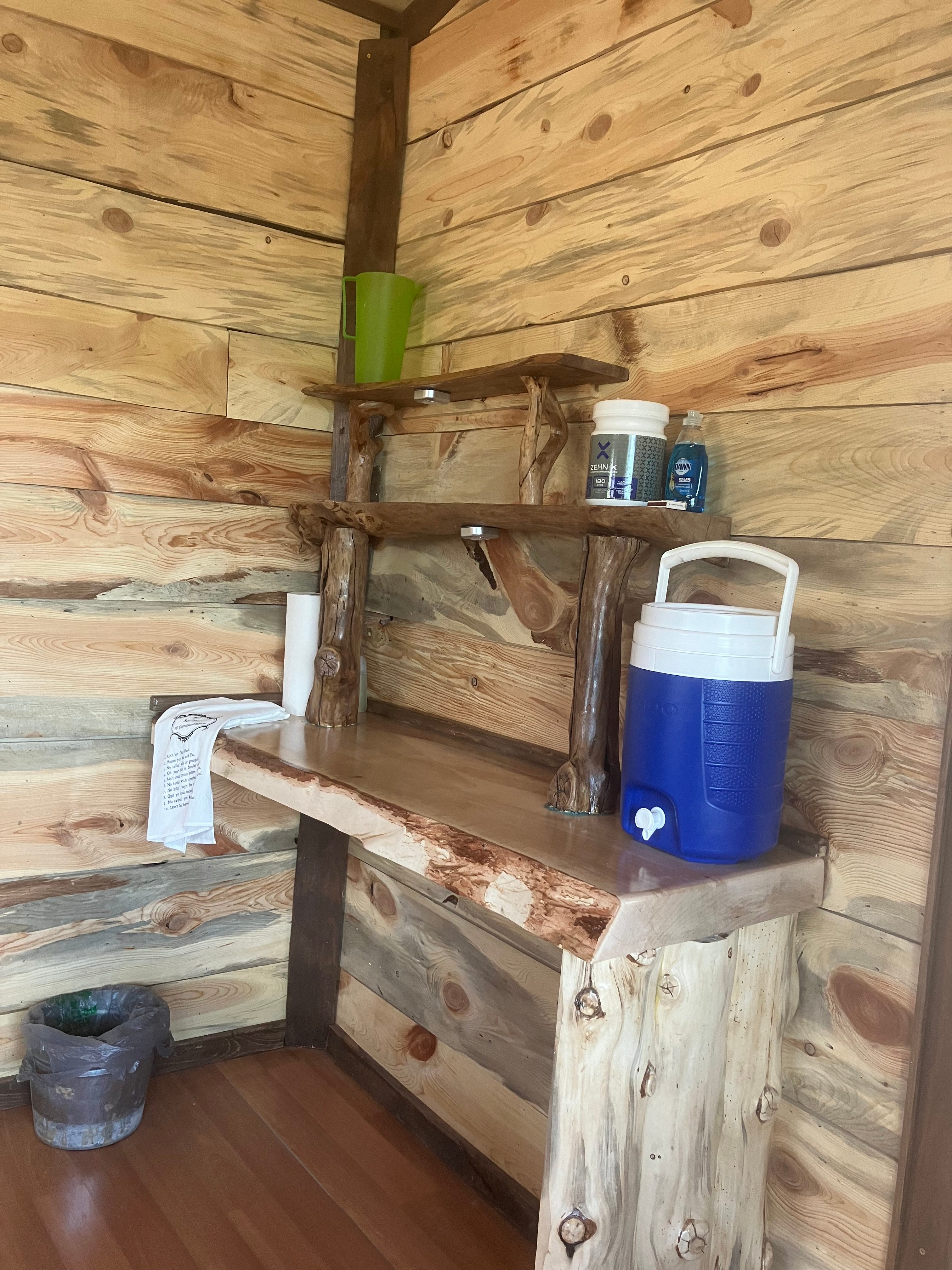 Harmony Ridge Farm: Cabin/Camping