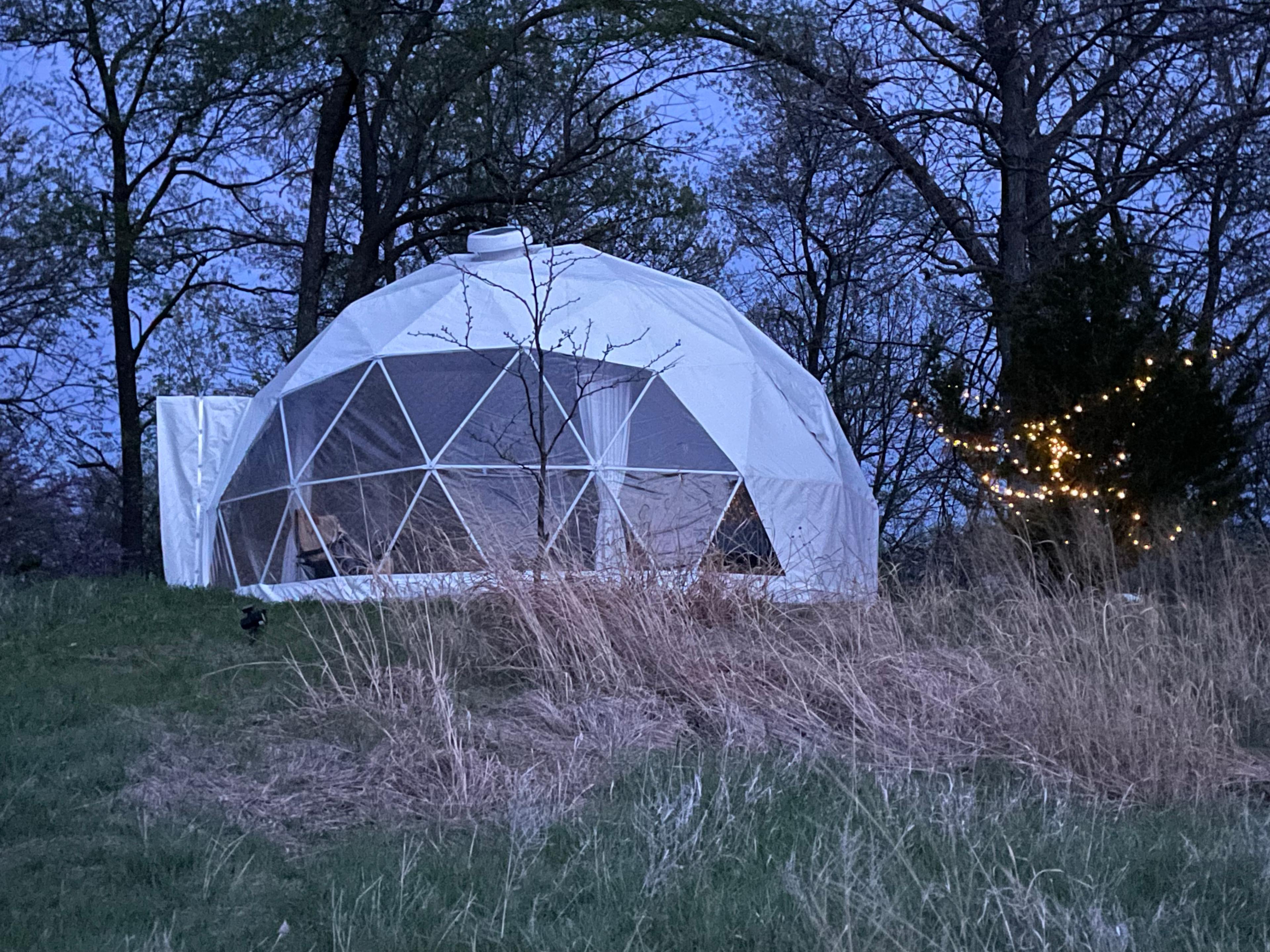 Nature Heaven by lake red rock