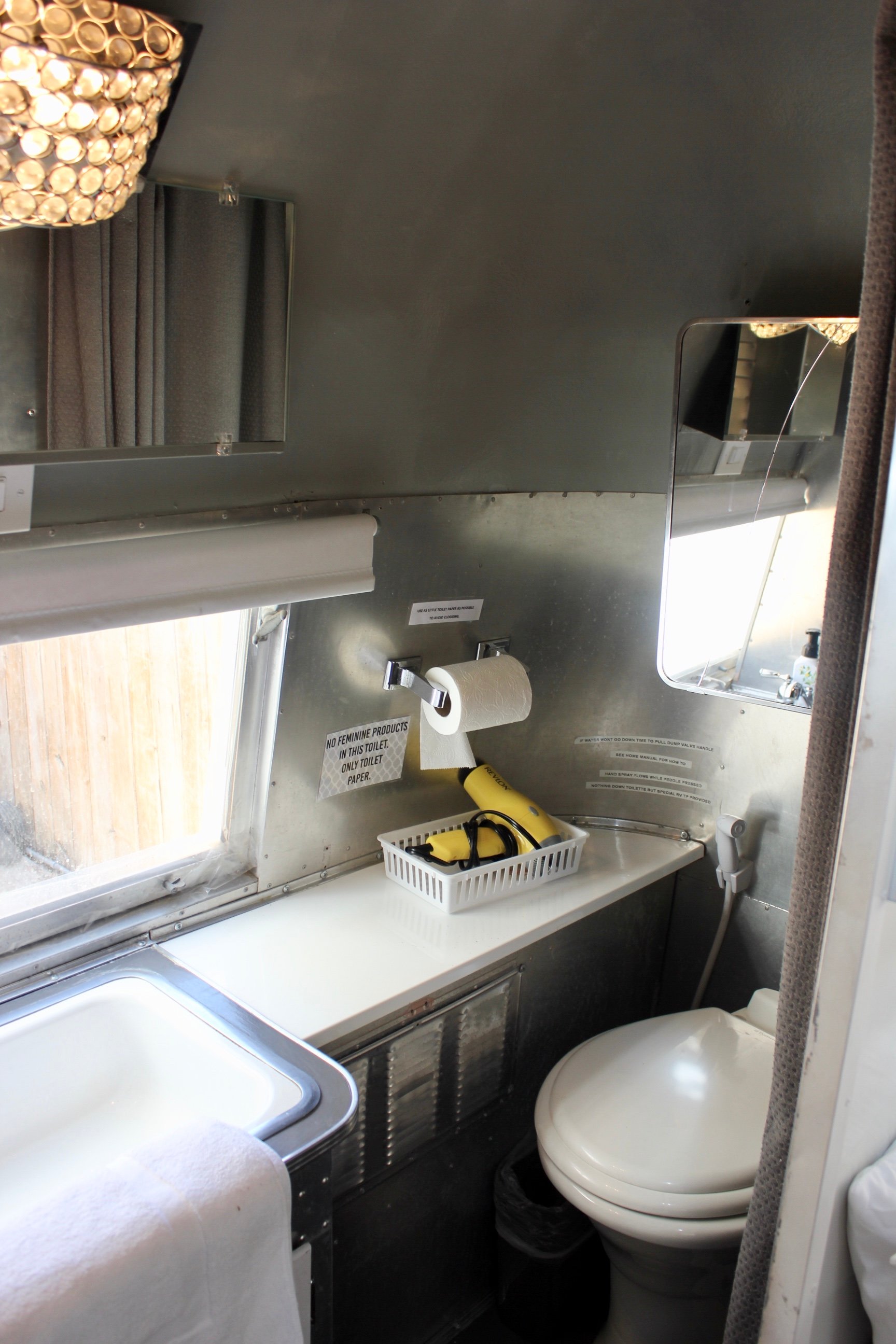 1959 Airstream Tiny Home- Hot Tub!
