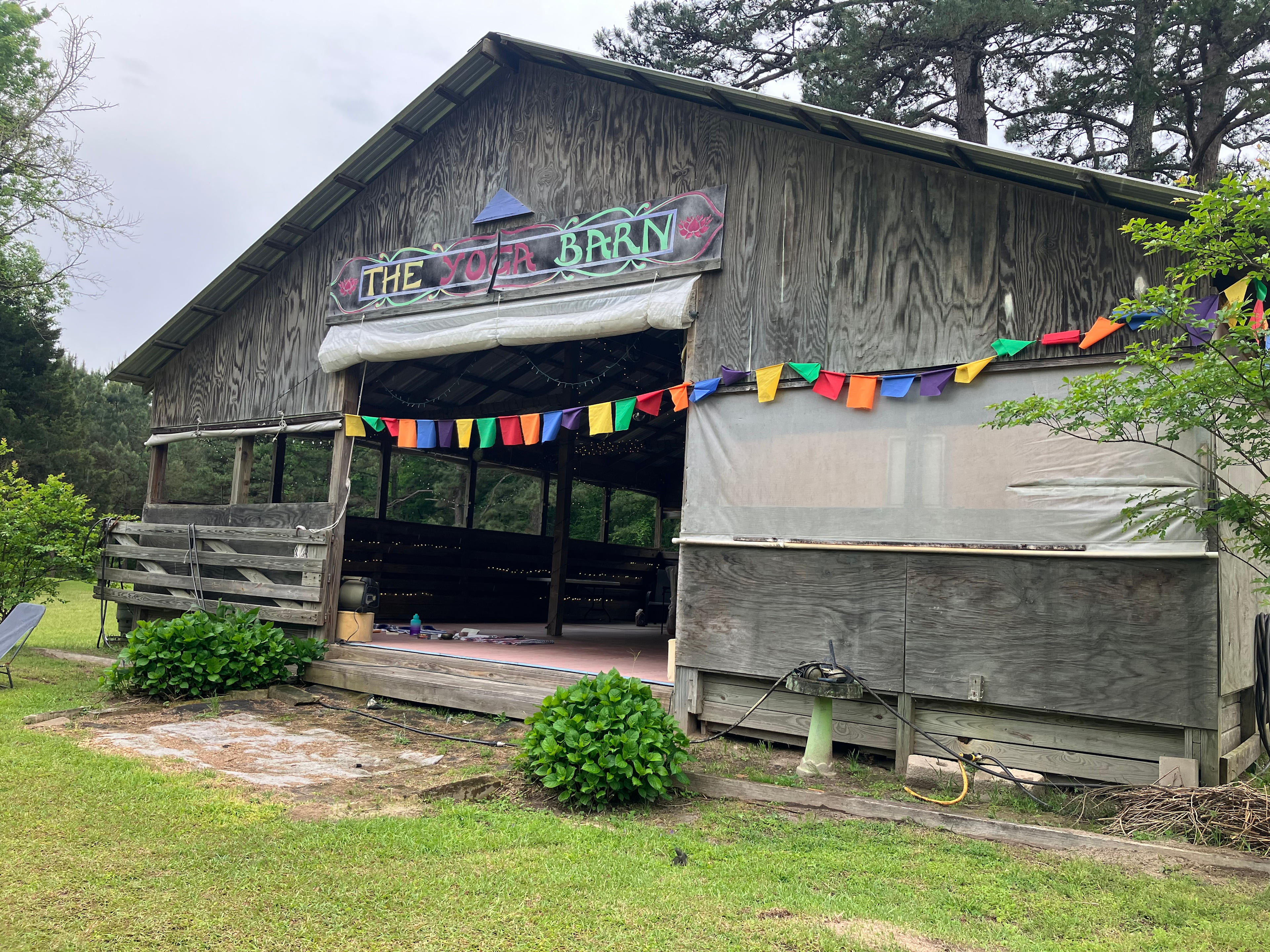 Nature Heaven by lake red rock