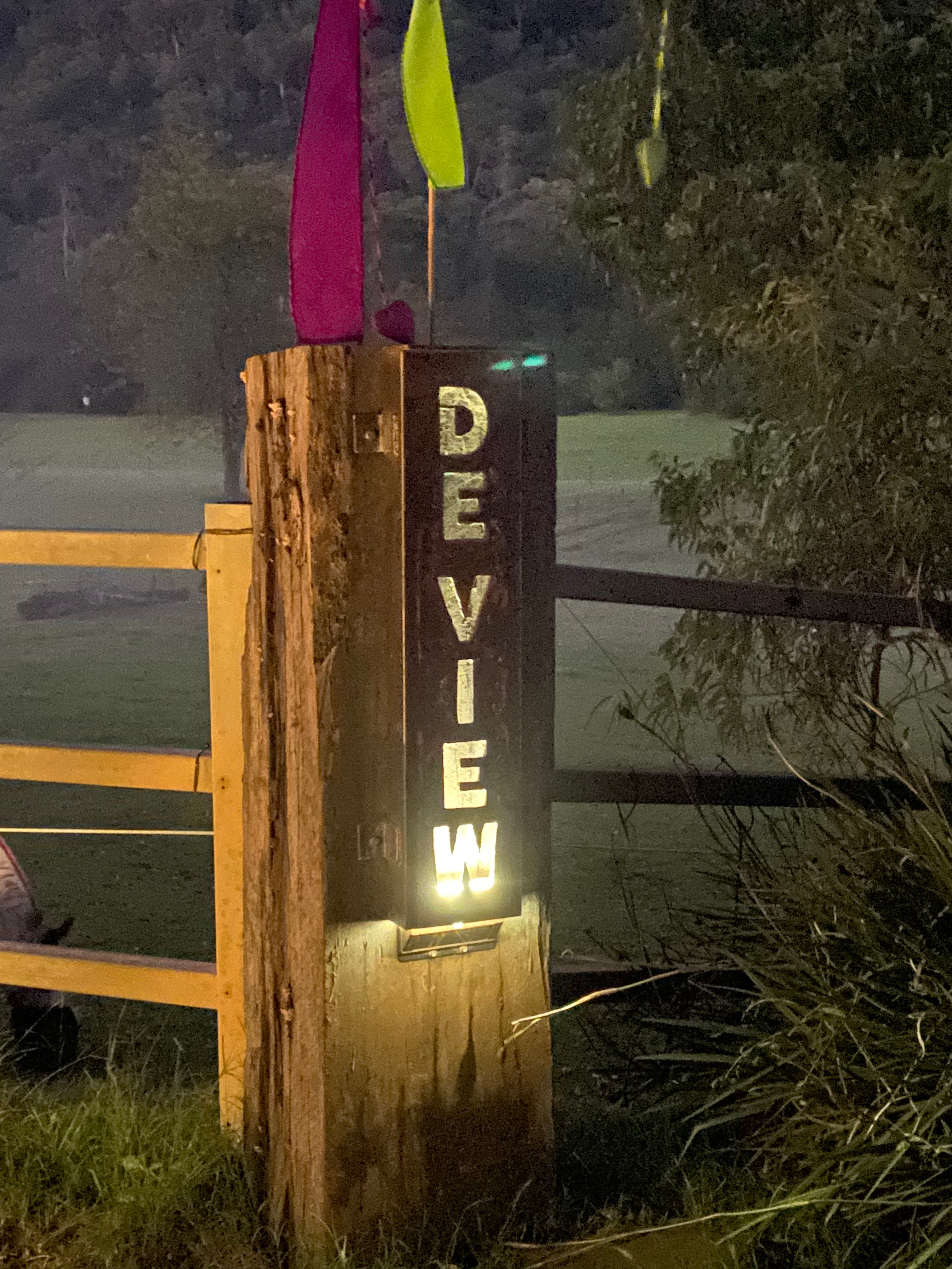 "DeView" Colo River Valley Camping