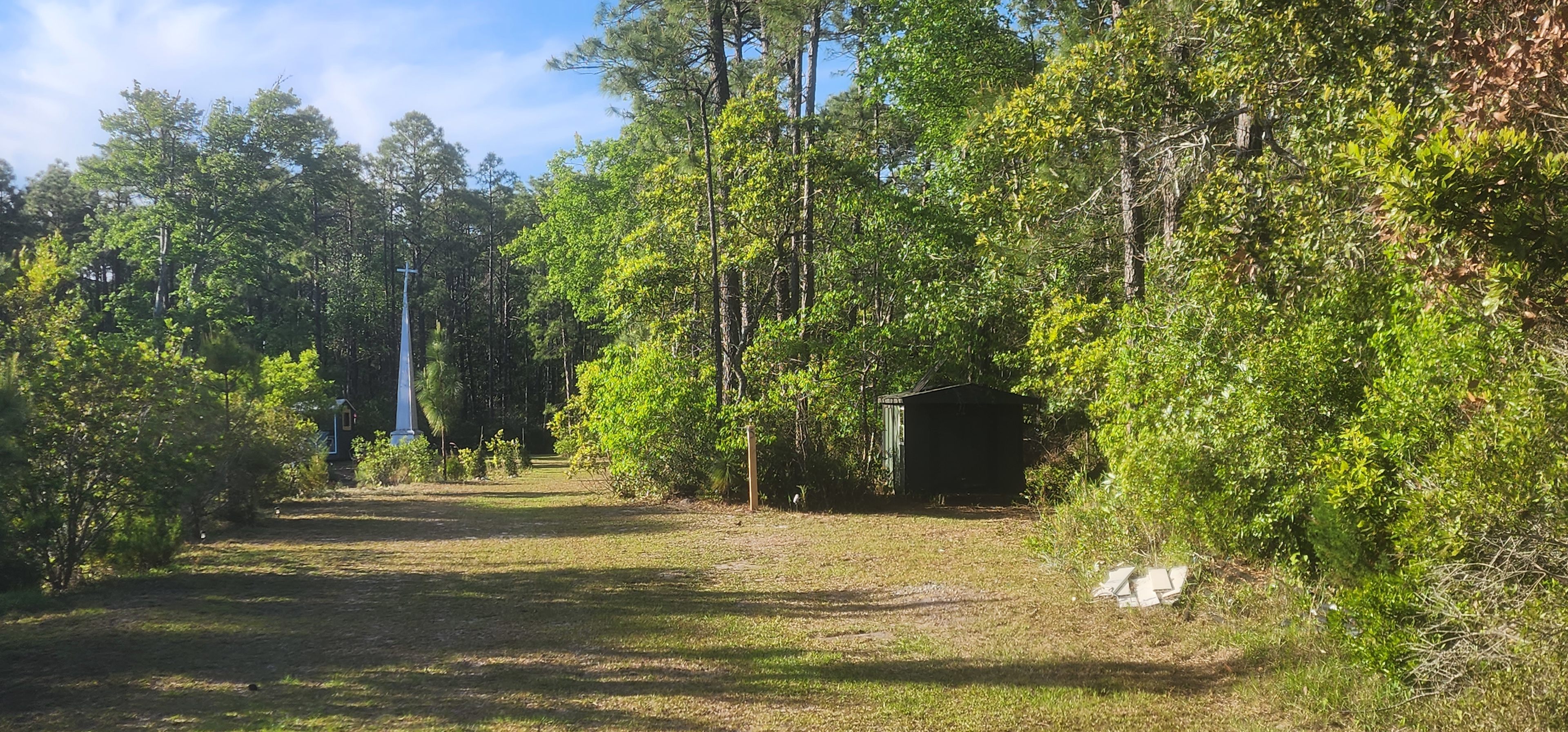 Facing Frontline of Trehaus. Large area to park or set up a beach chair to tan