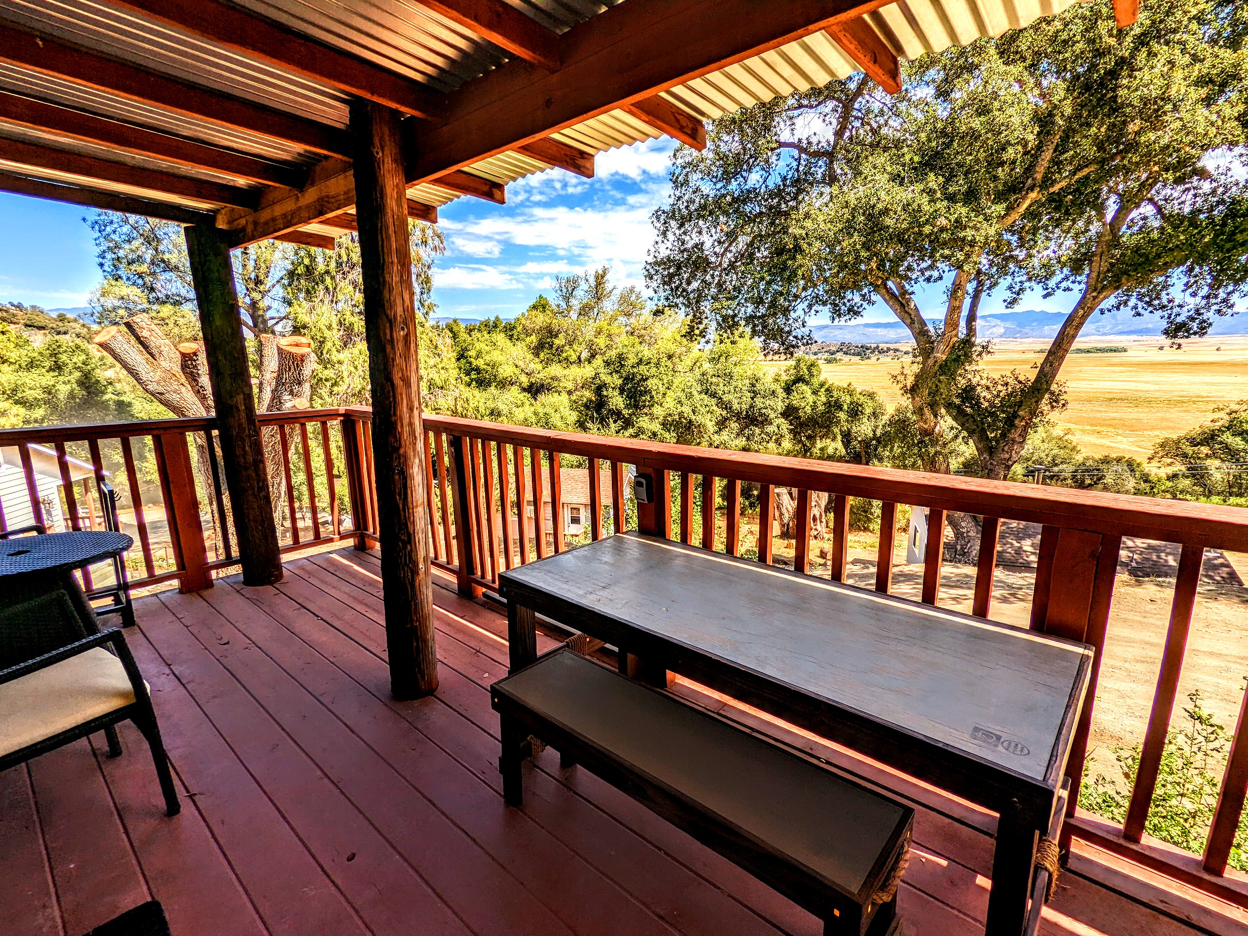 Hideout Mountain Lodge