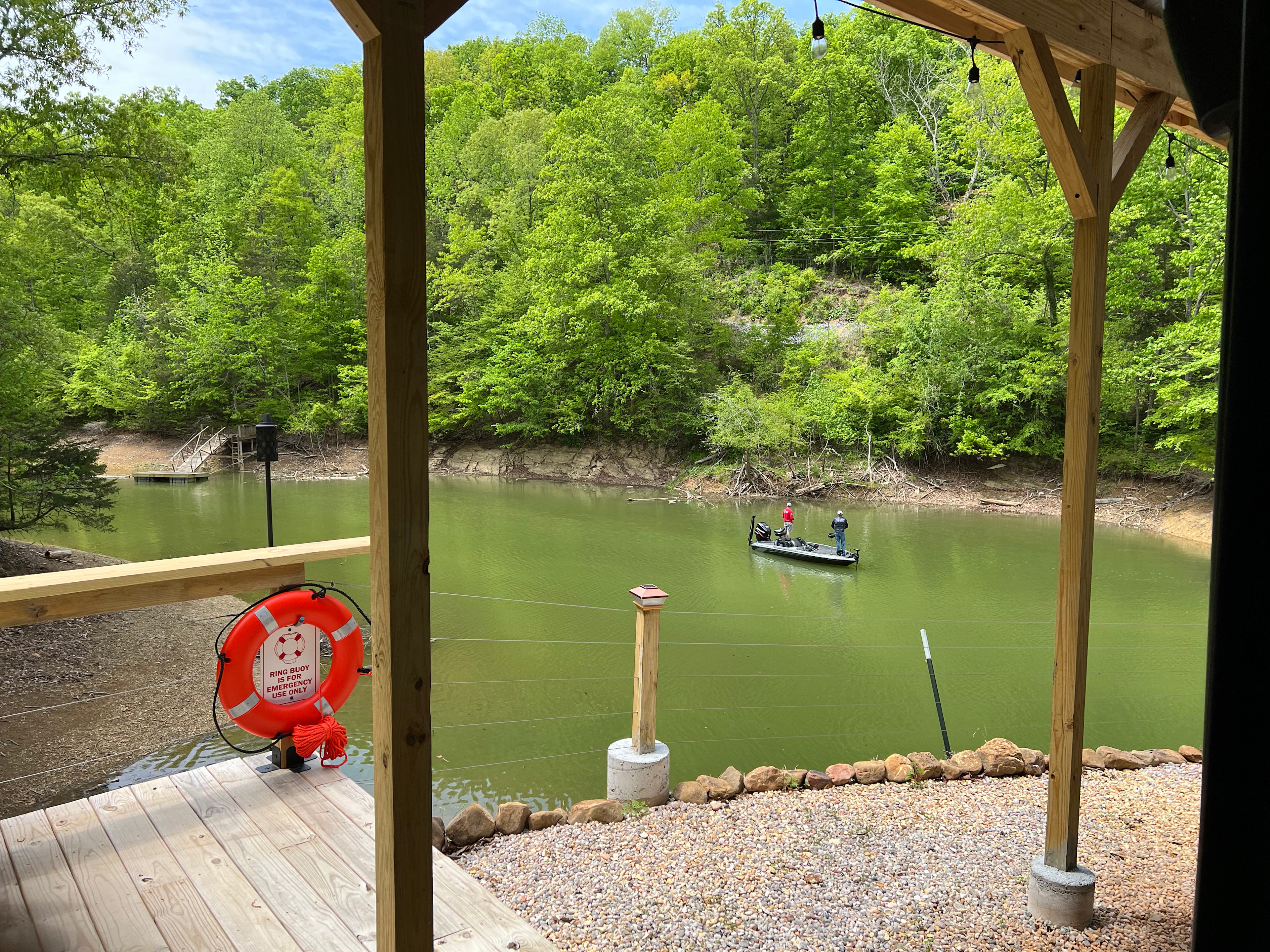 Lakeside Hideaway