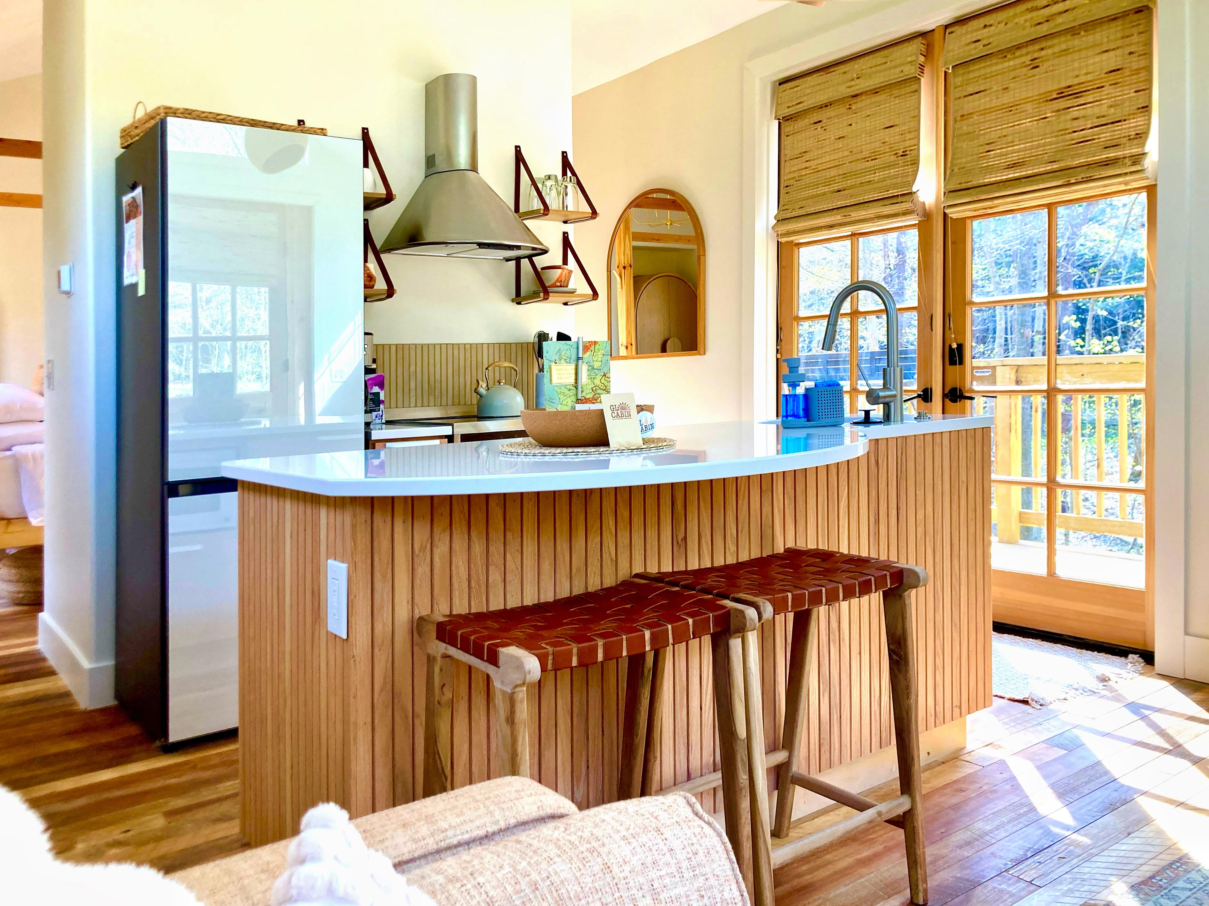 Romantic Charm + Hot Tub for 2