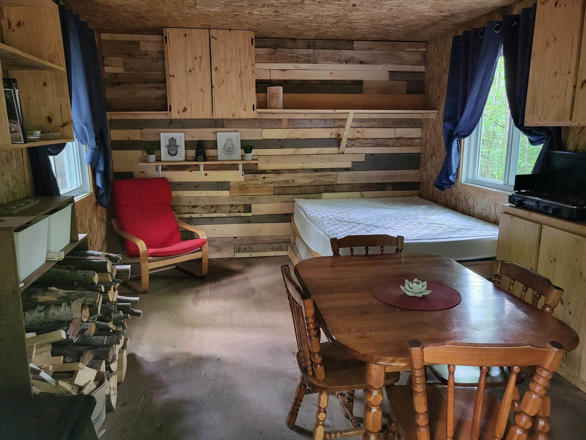 Cute Cabins - Ready to camp