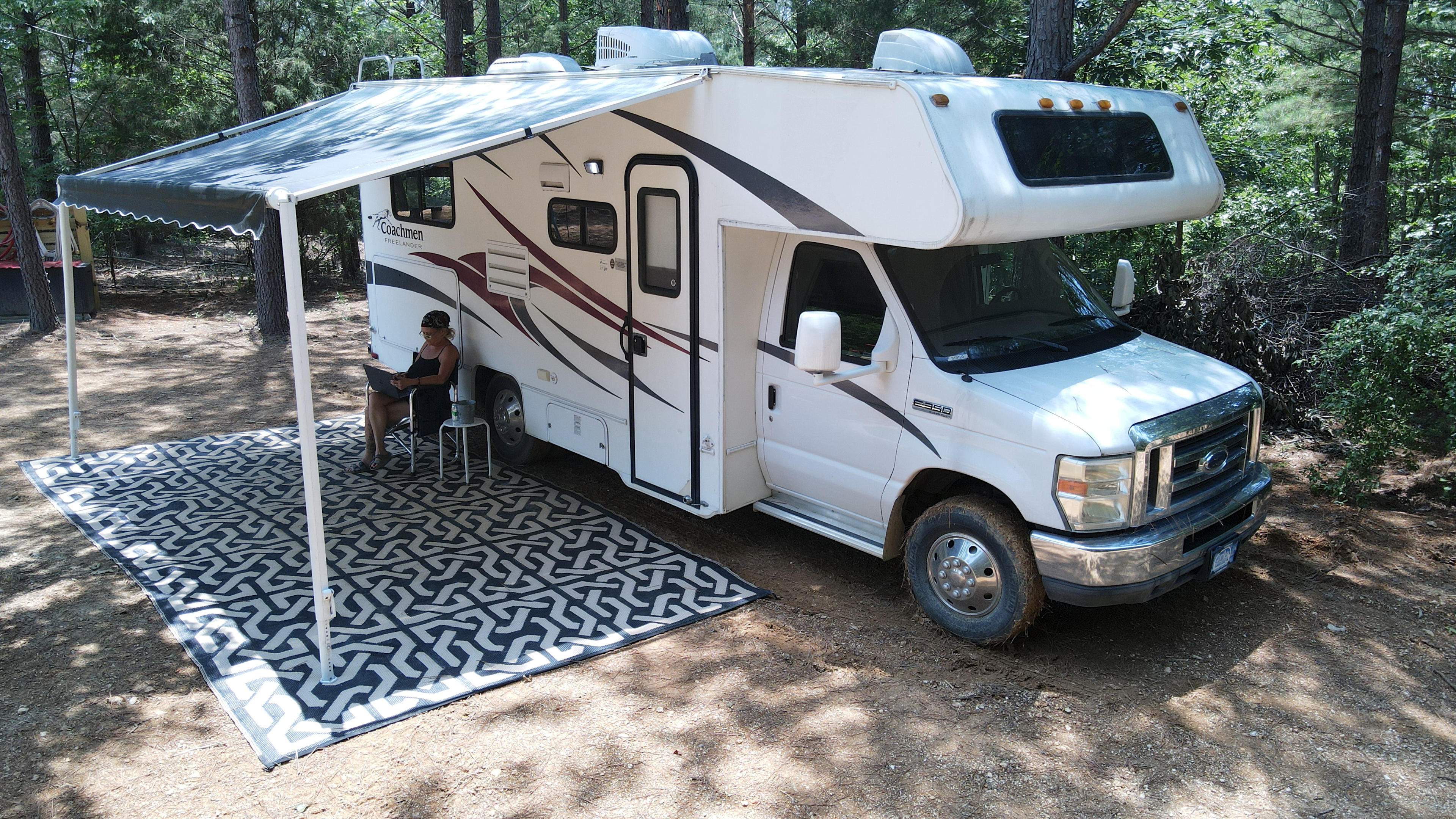 Cozy site for smaller RV's, Campers and Van Lifers