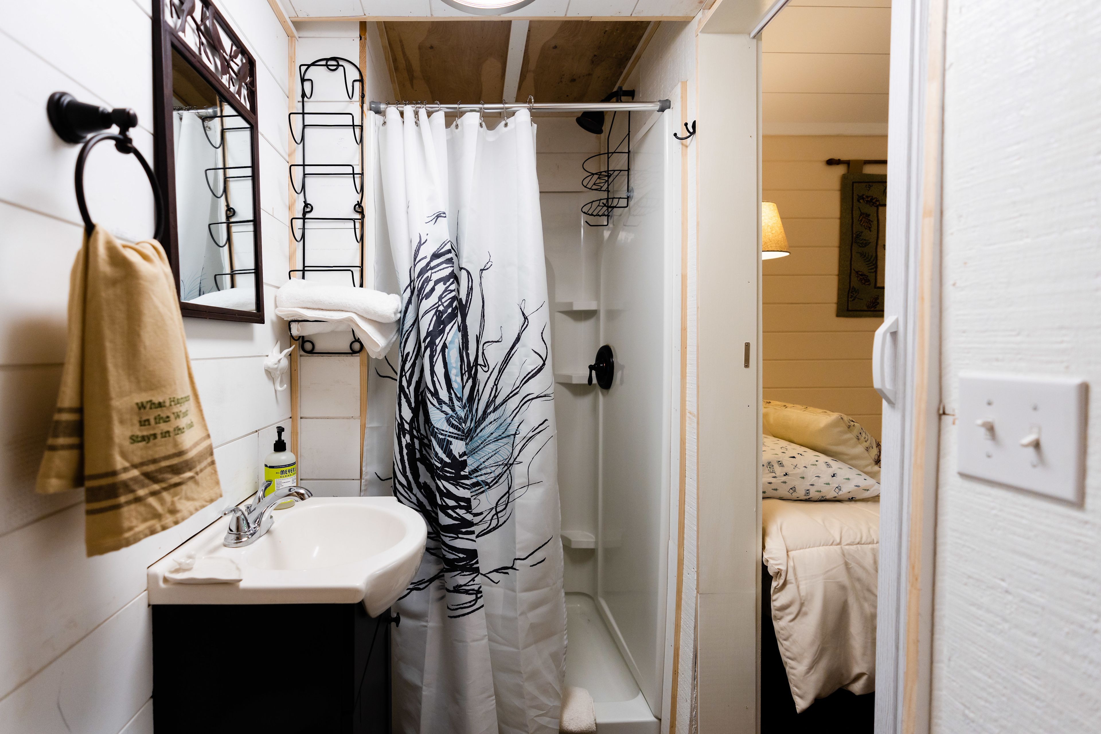 Full shower with hot water! Plenty of extra towels provided as well. 