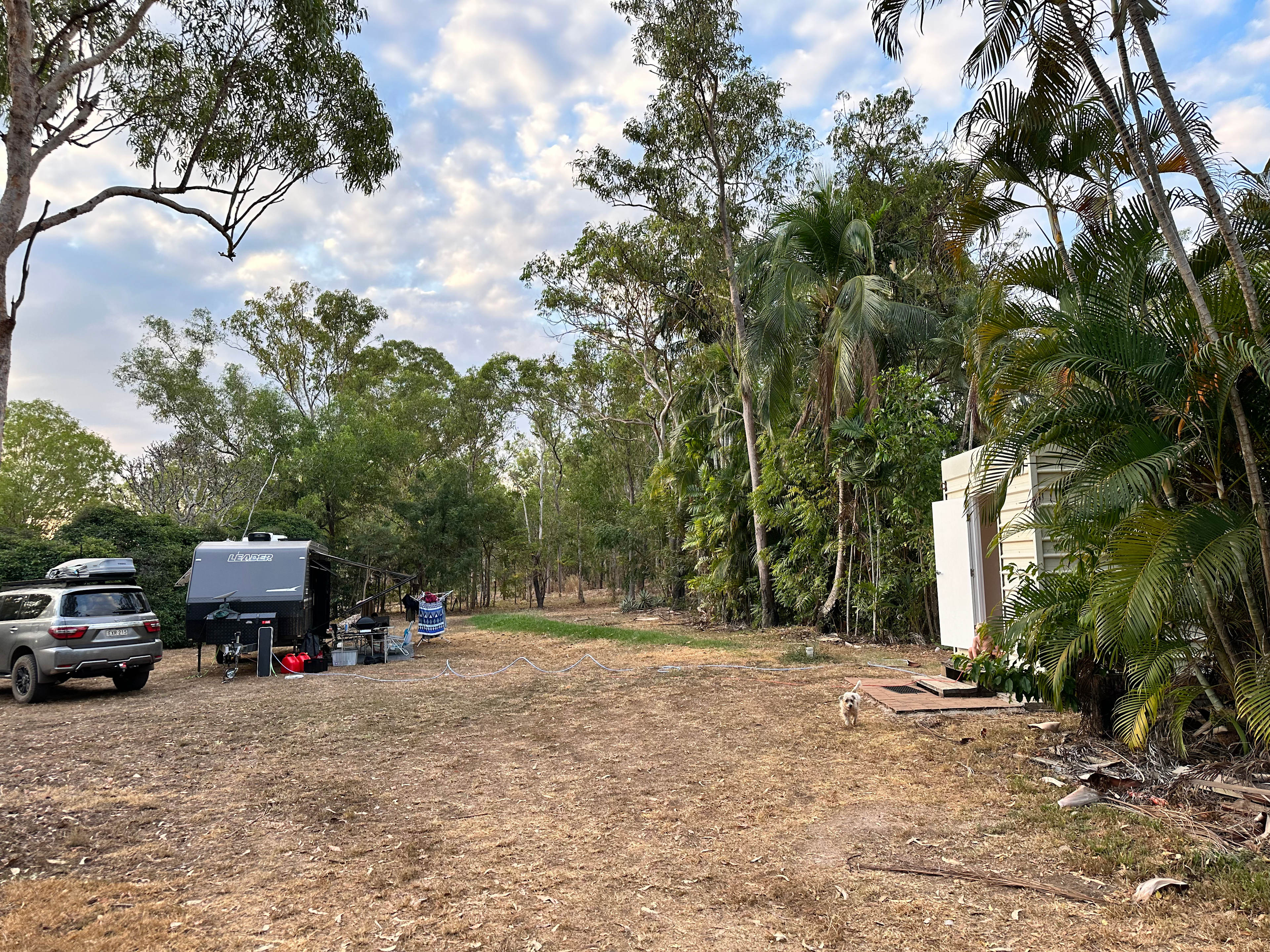 An example of a caravan and 4x4 set up.