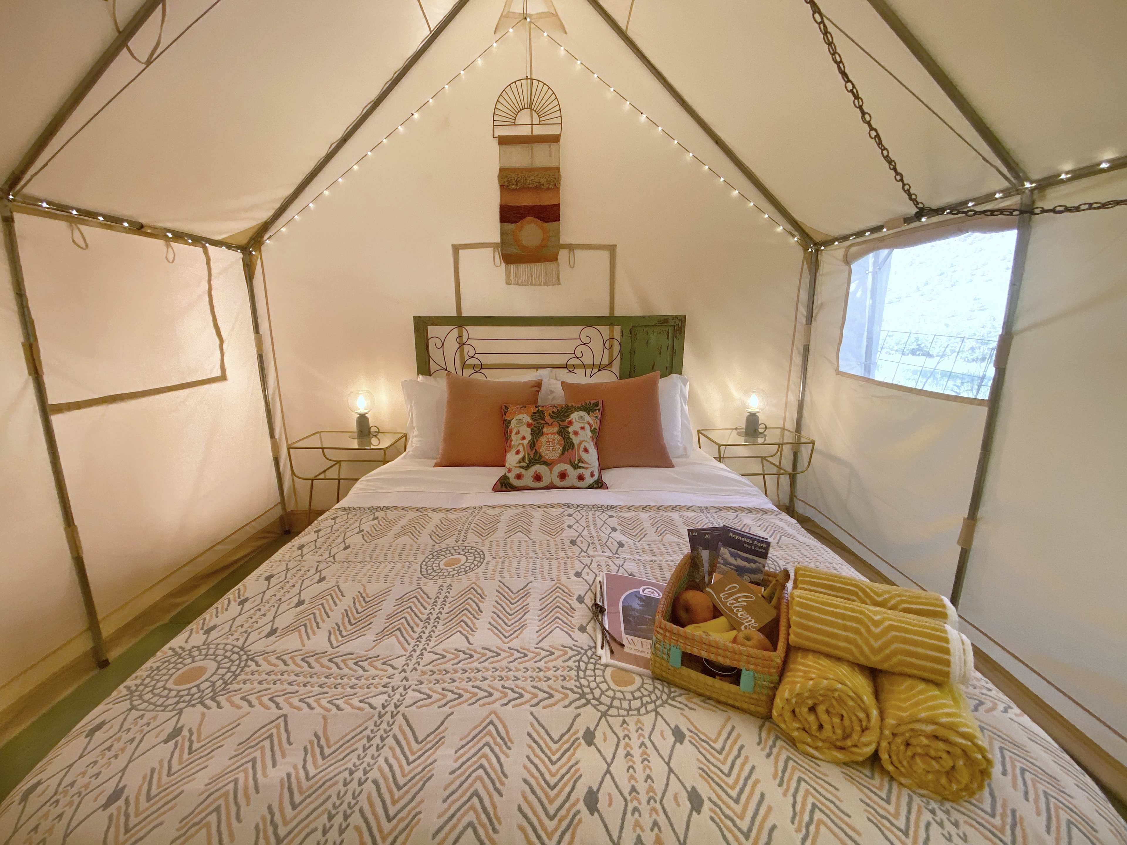 RedRocksParadise Glamping &RV Sites
