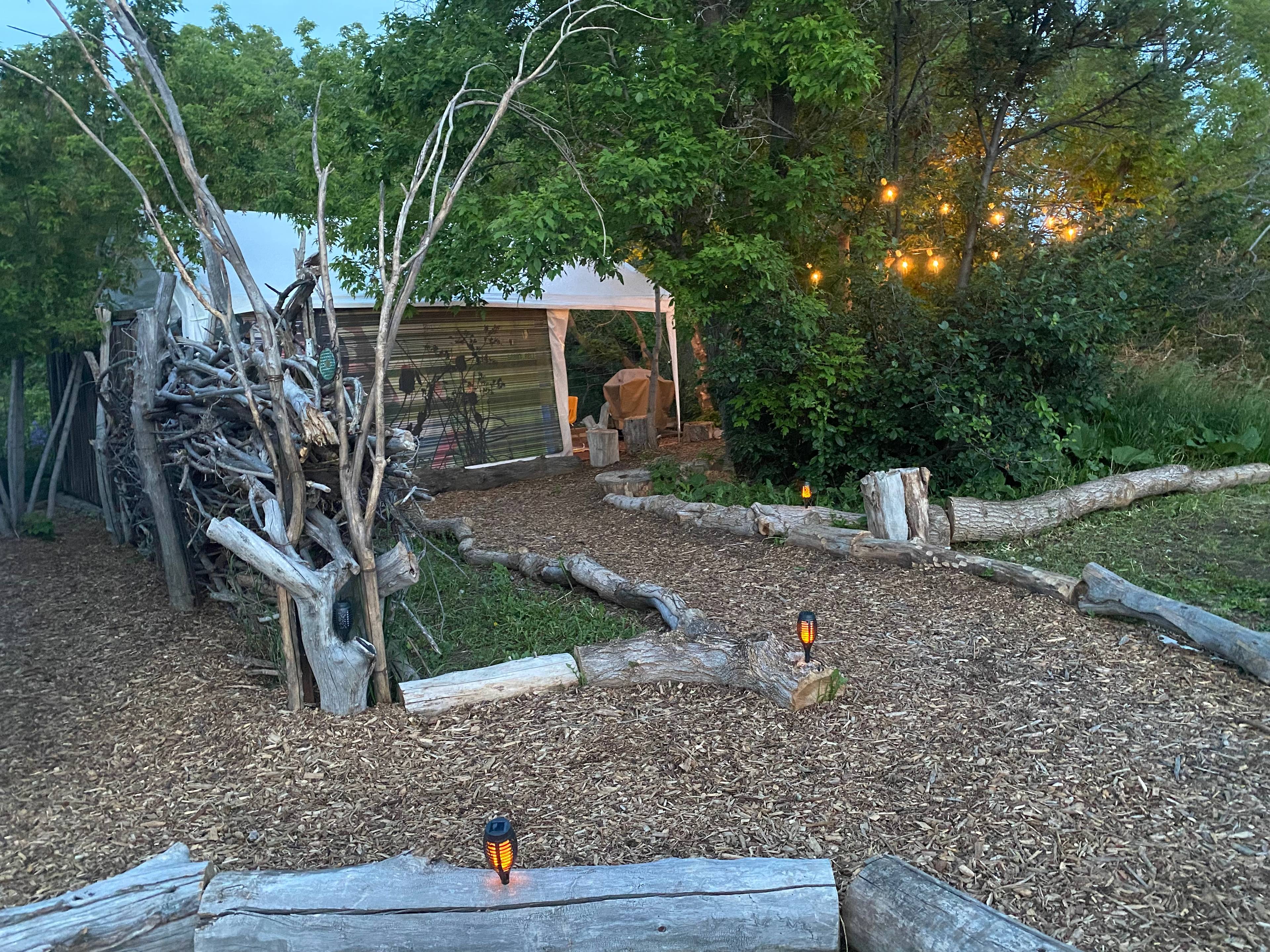 Red Rocks Glamping & RV Sites