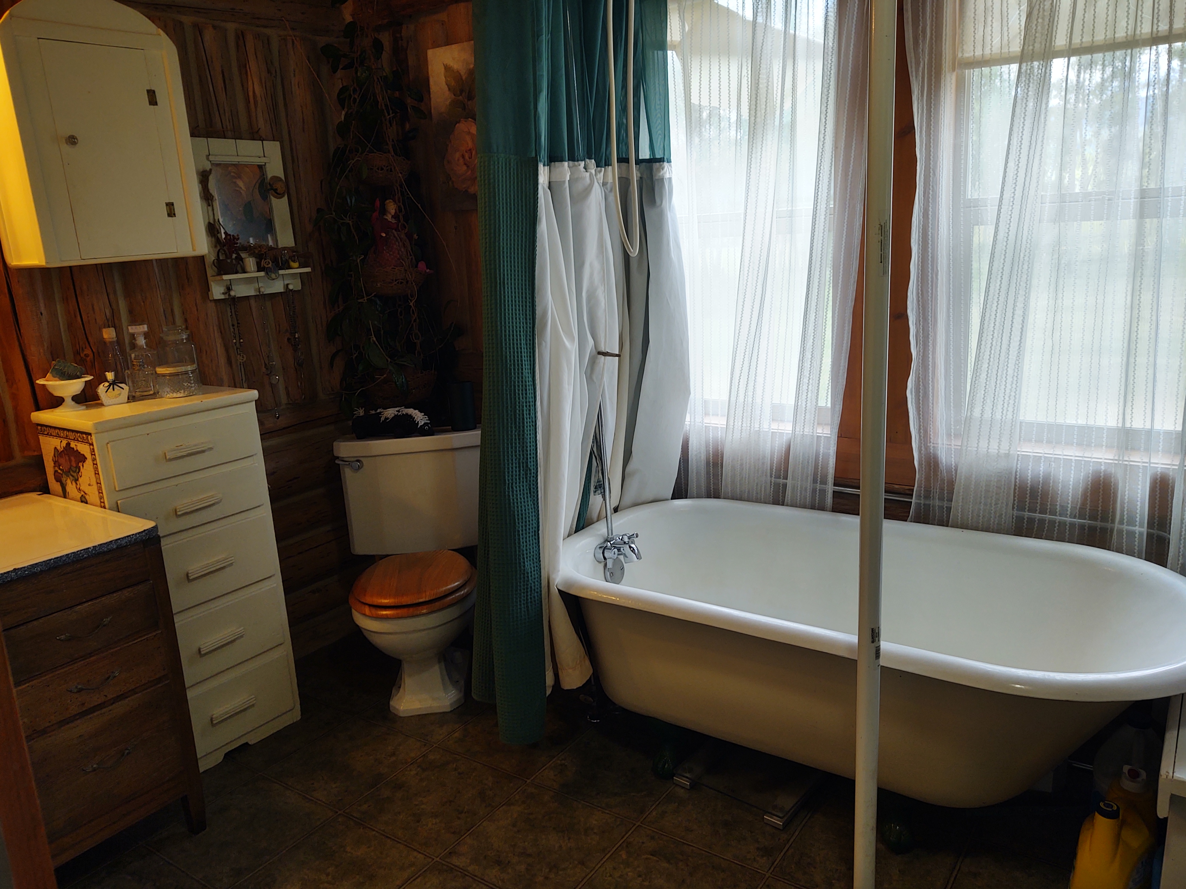 Heritage Cabin Property