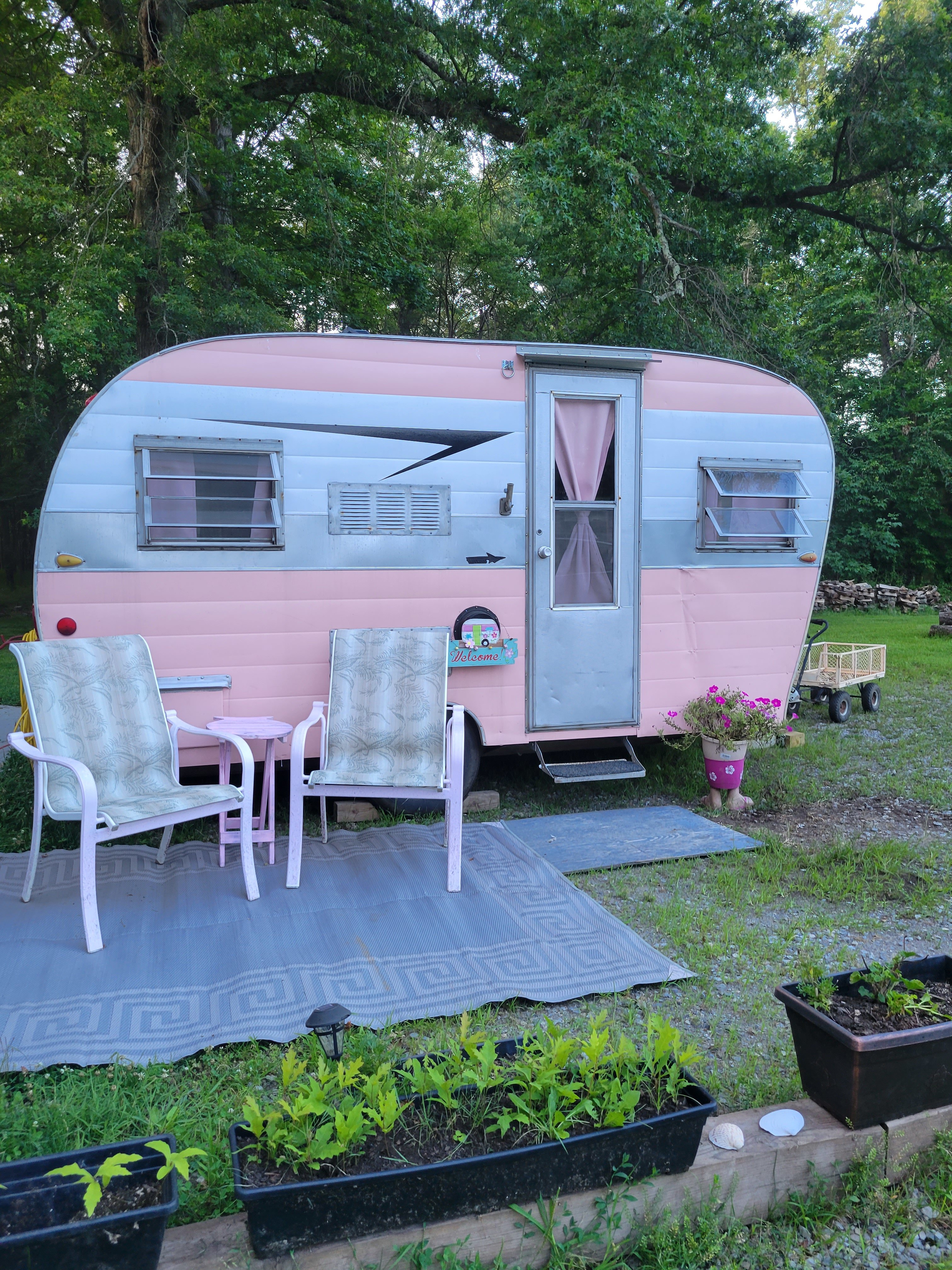 Oak Grove Acres & Lil Log Cabin