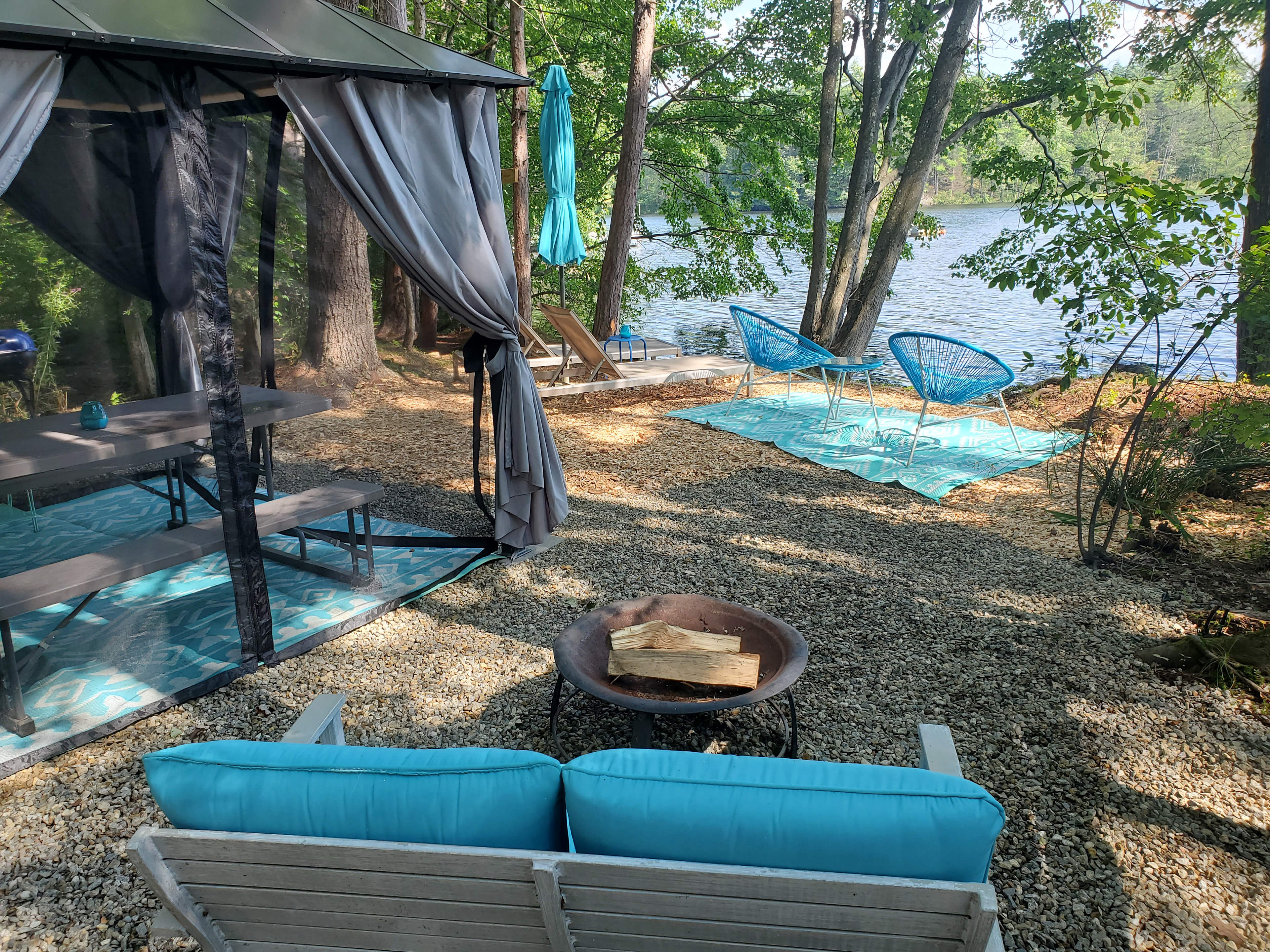 Waterfront Woodsy Glamping
