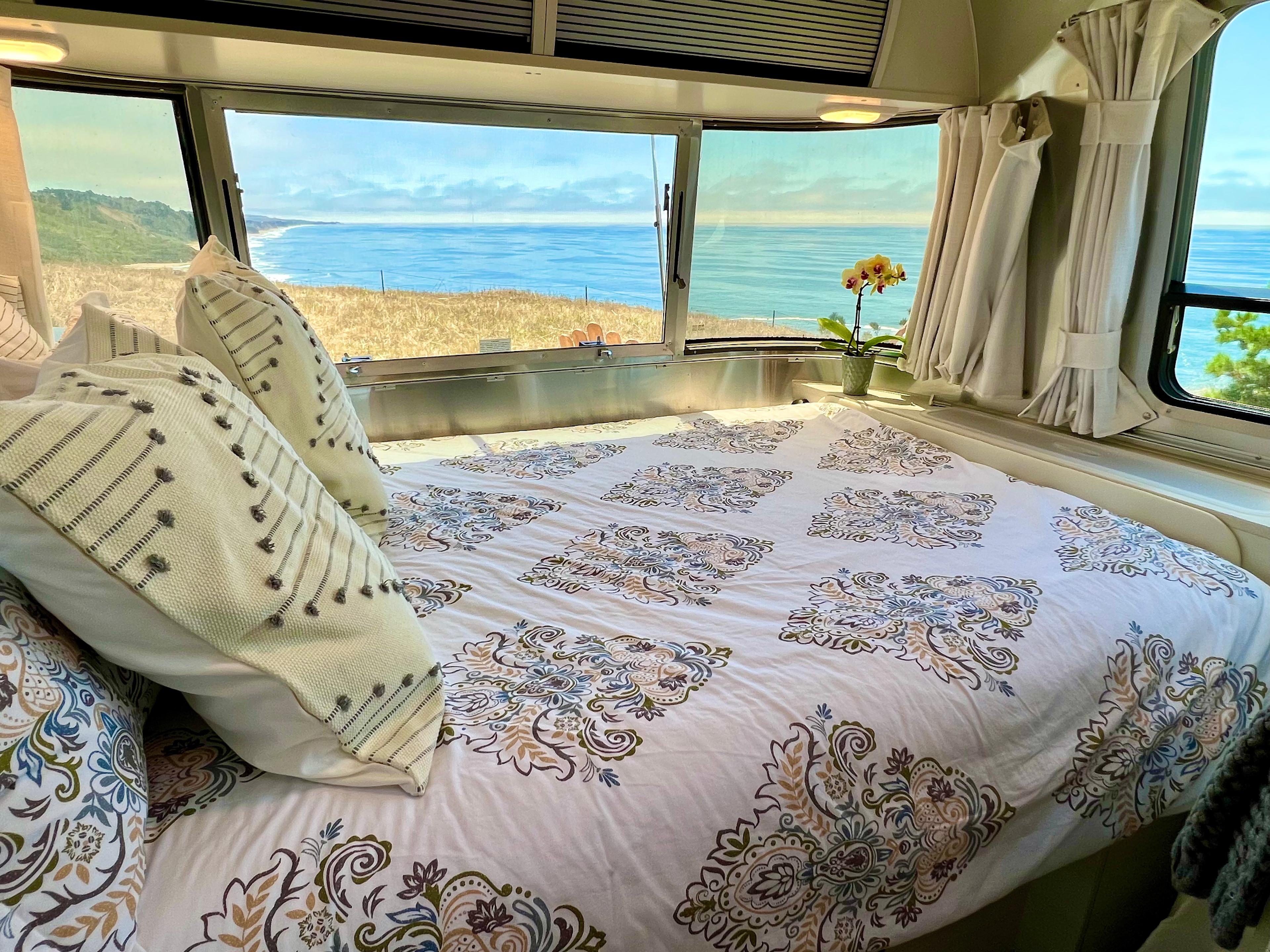 Tunitas Beach Overlook - Airstream