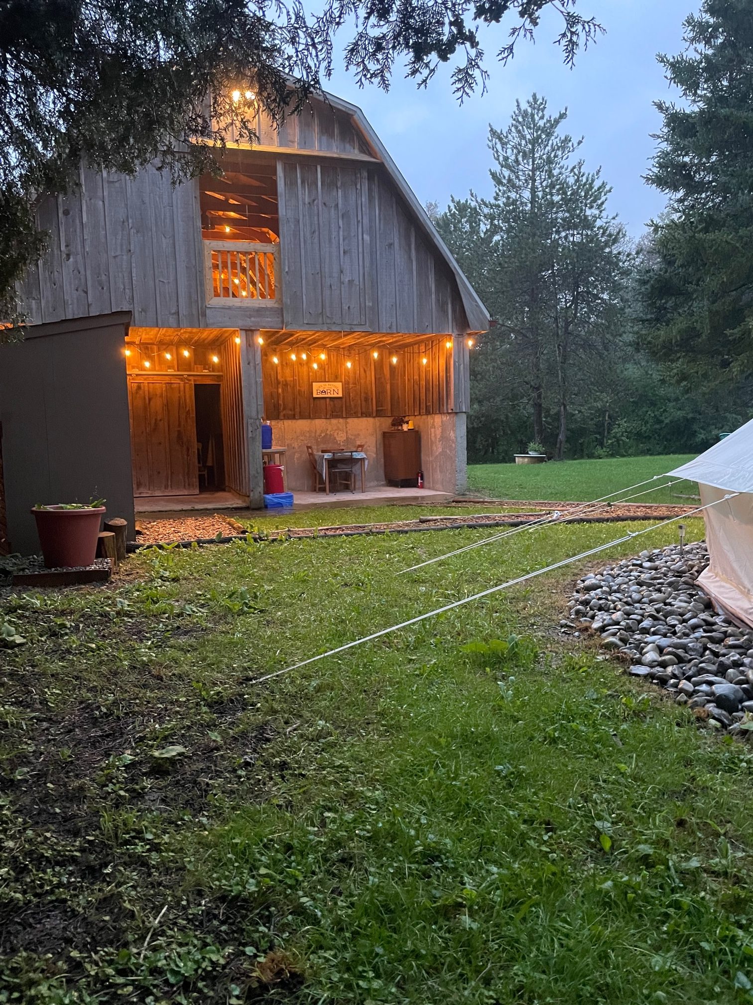 Shiloh Barn Glamping