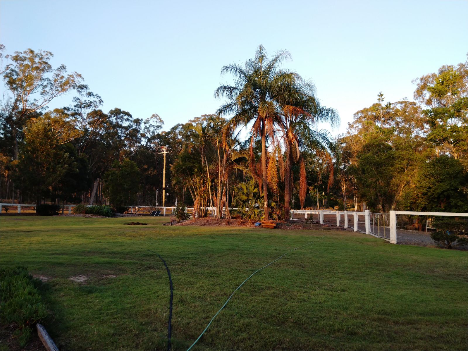 This is another shared area, the front yard is a great place to either sit and relax or have a game of soccer or cricket, bring your own balls etc.