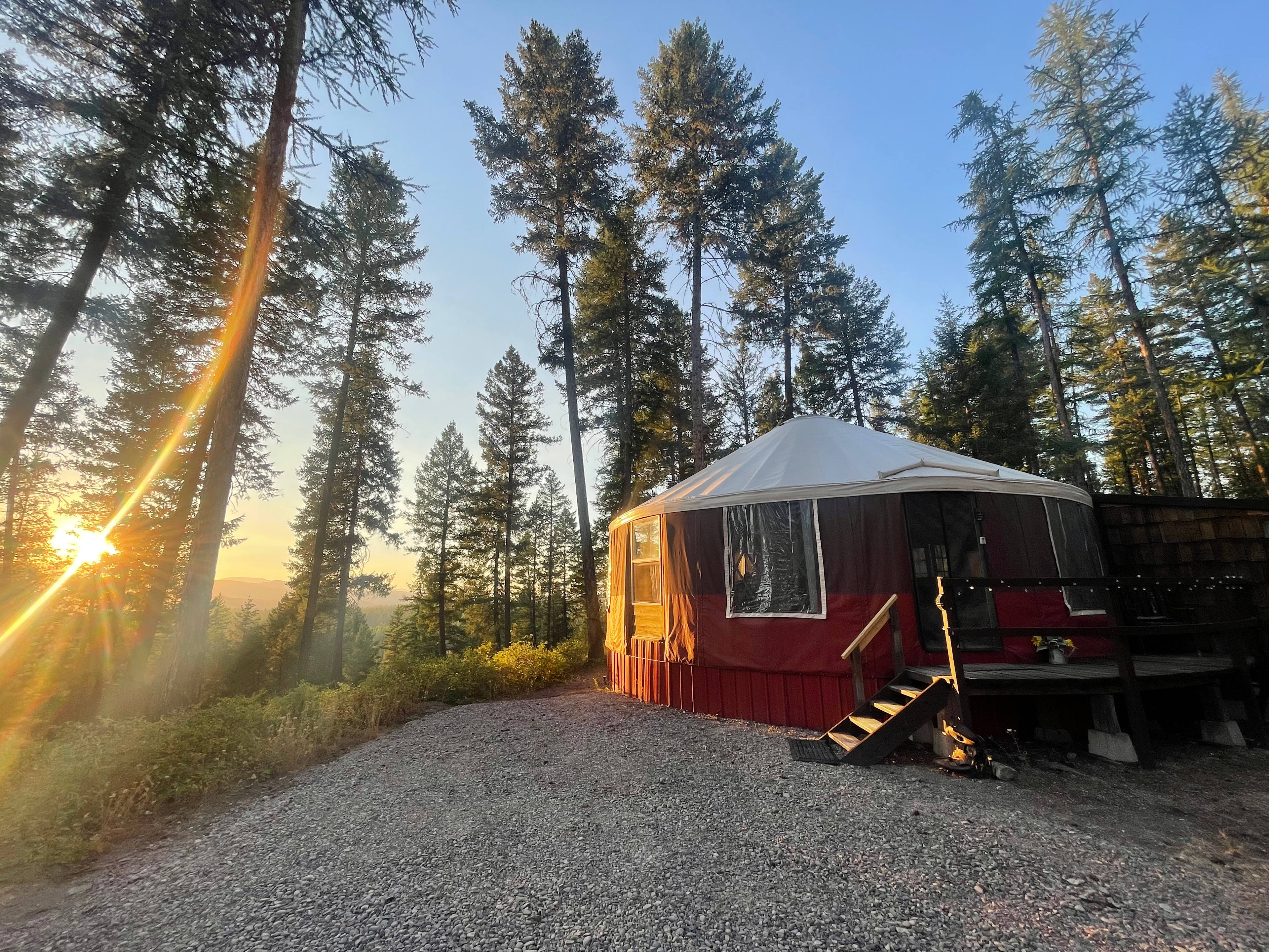 Magic Yurt/Solar powered/Whitefish