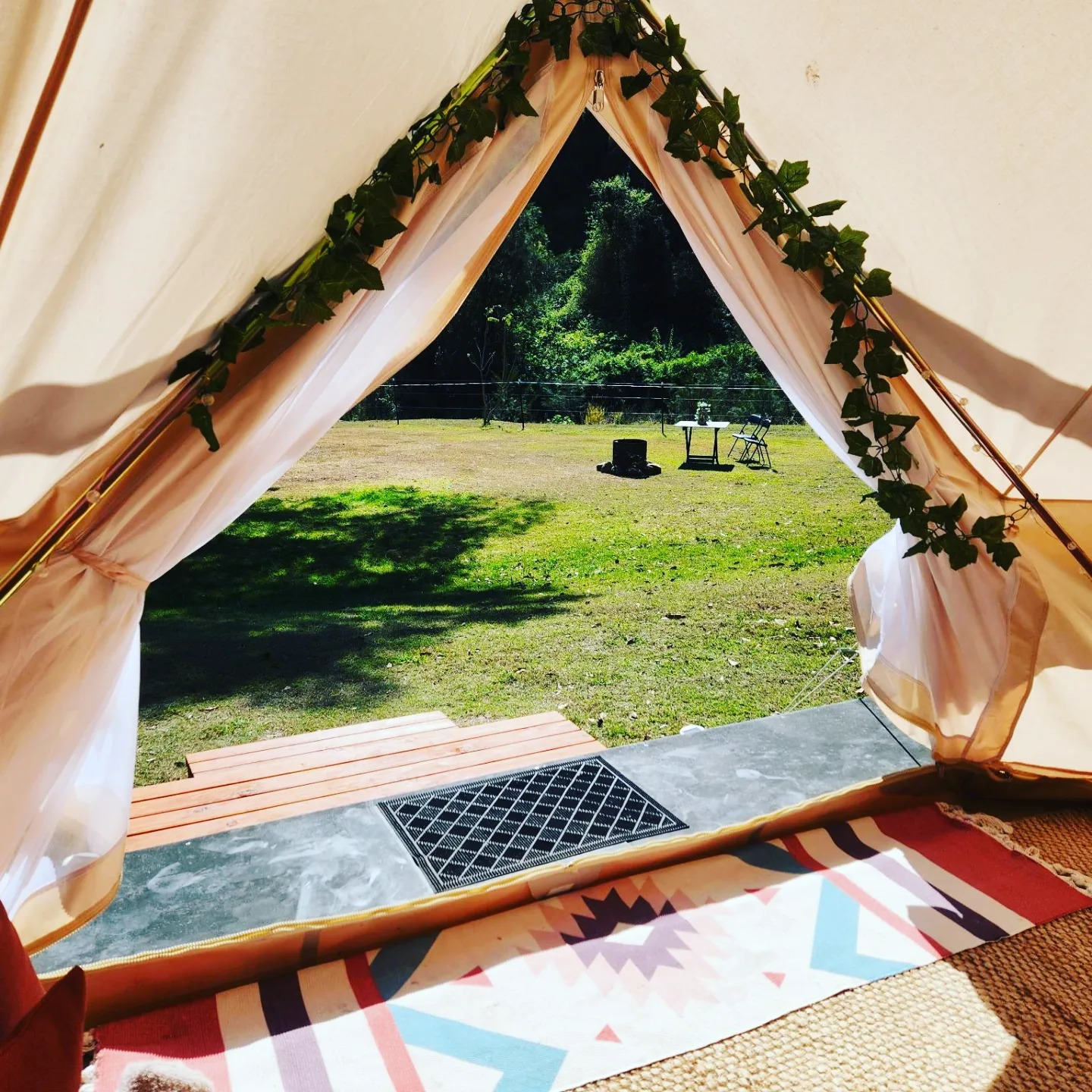 Illinbah Glamping off grid .