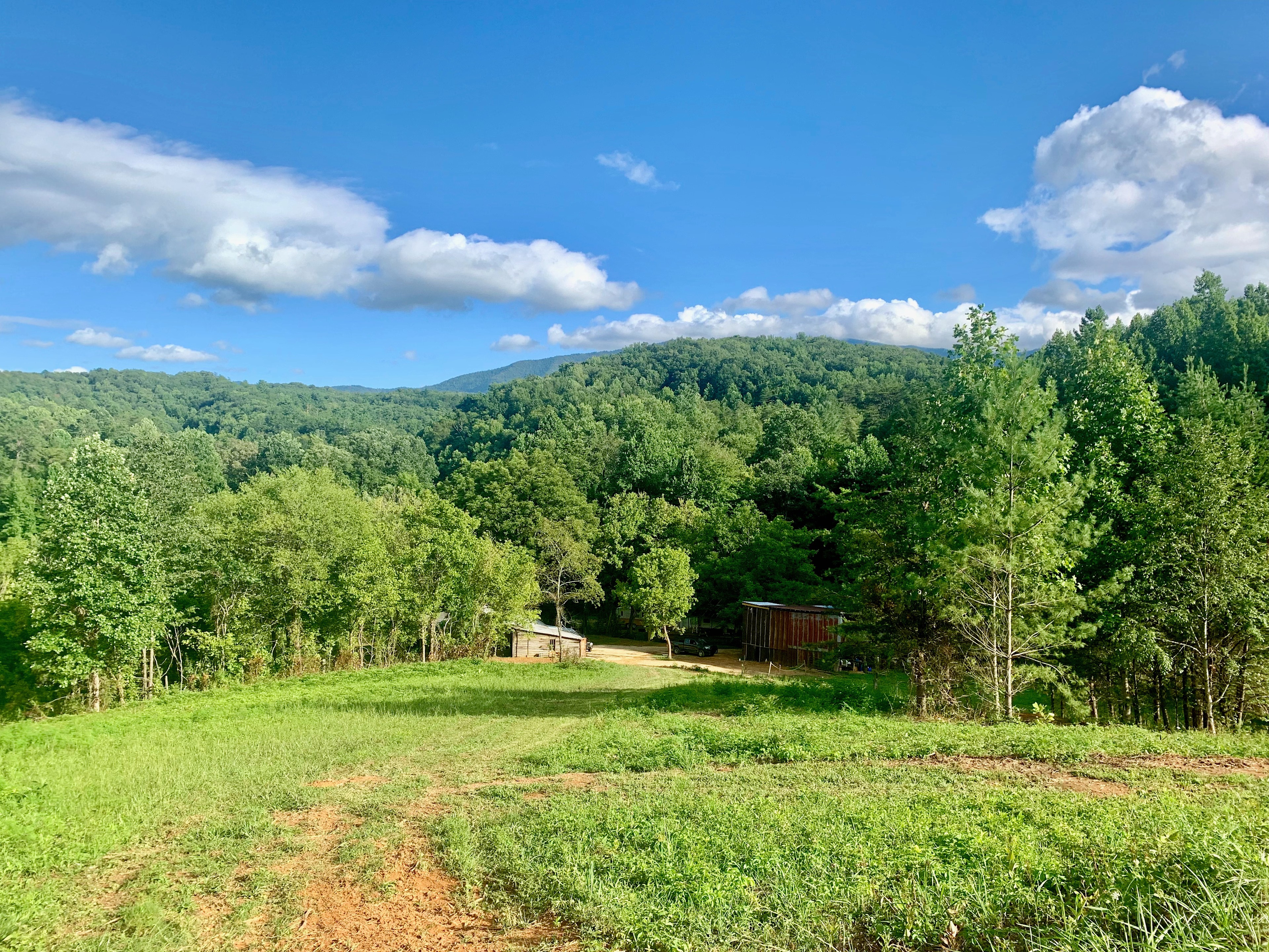Honeysuckle Springs Smoky Mountains