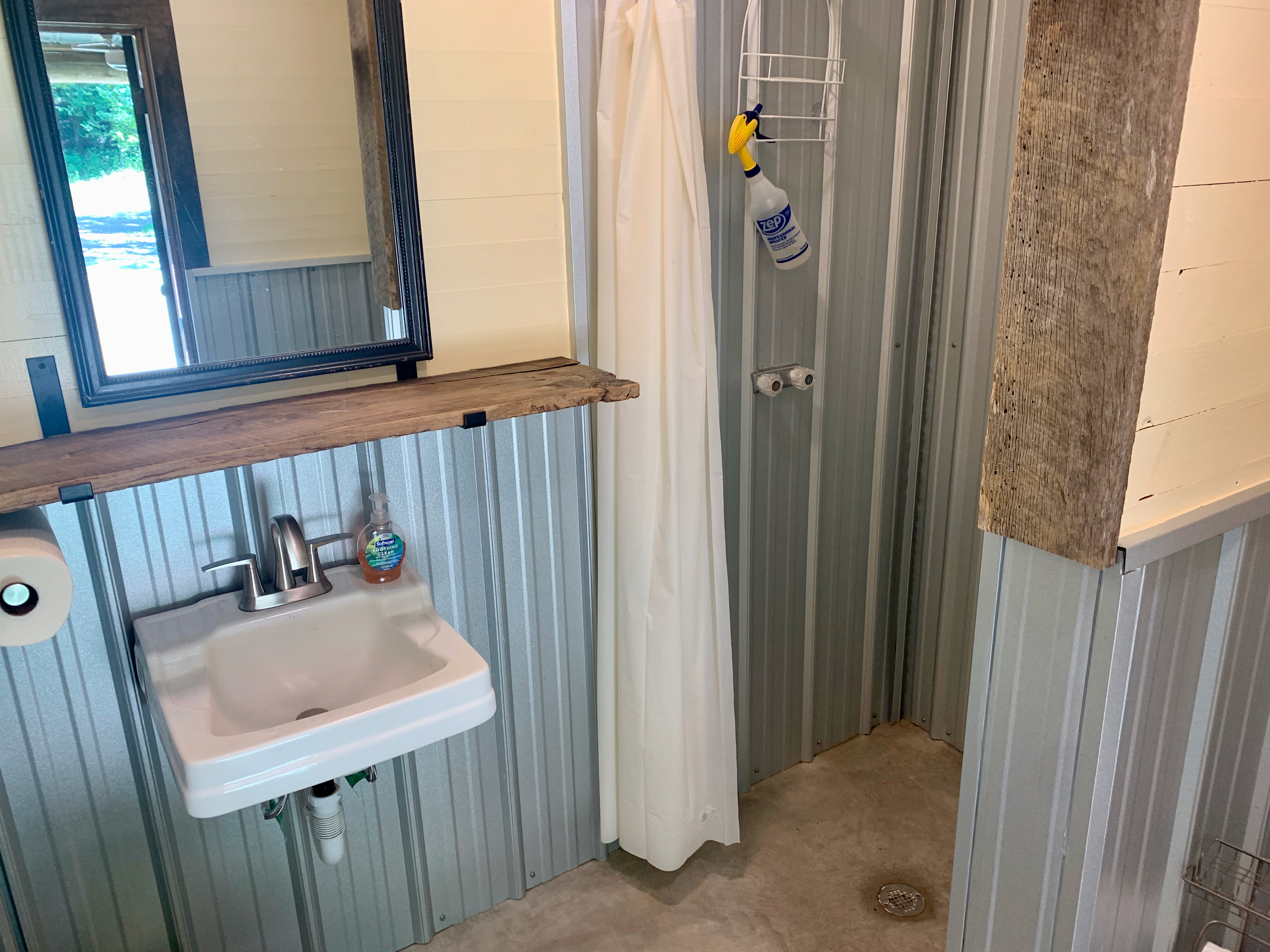 Honeysuckle Springs Smoky Mountains