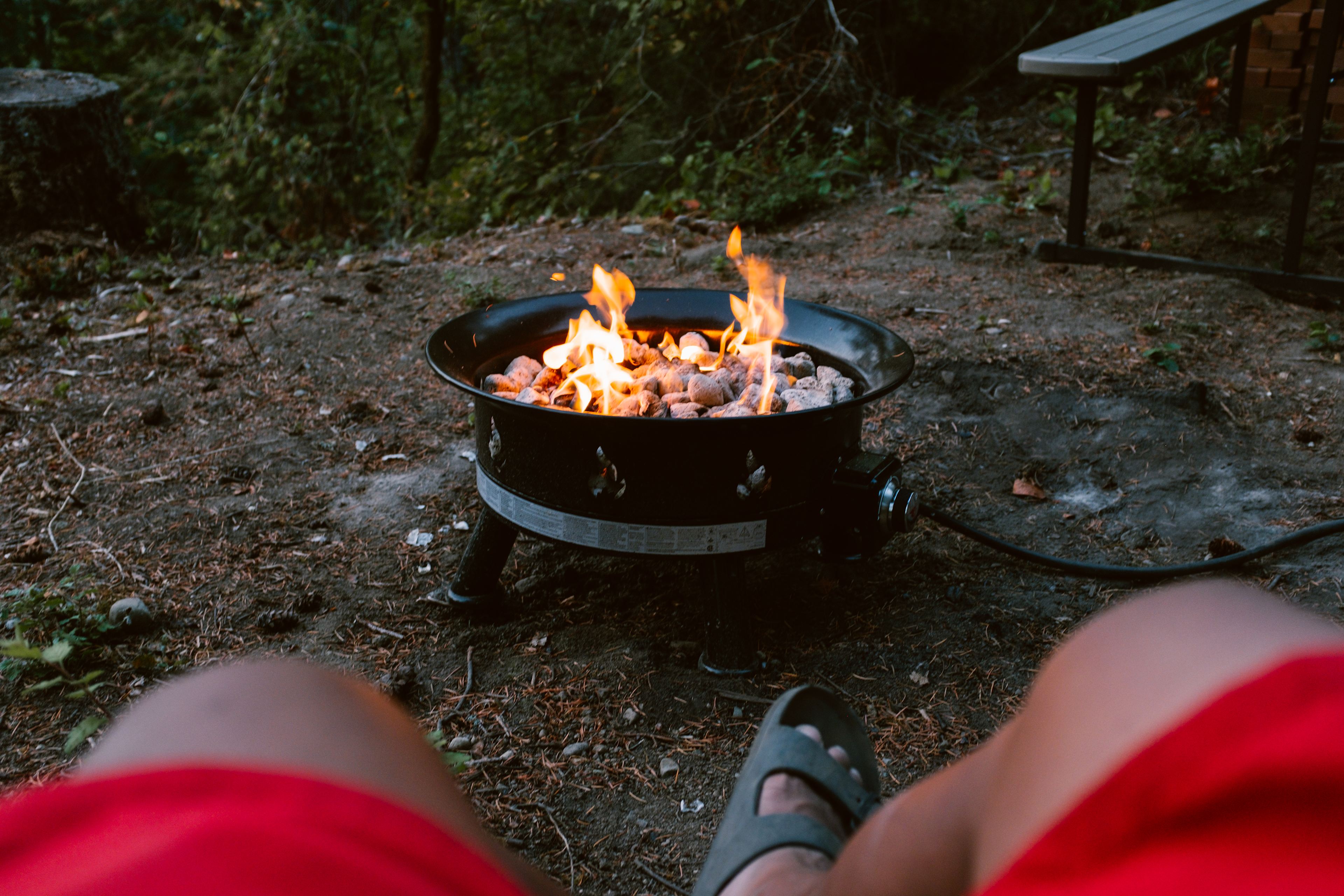 Propane campfire was provided by host. Host also has firewood for guests to use when there is no fire ban.
