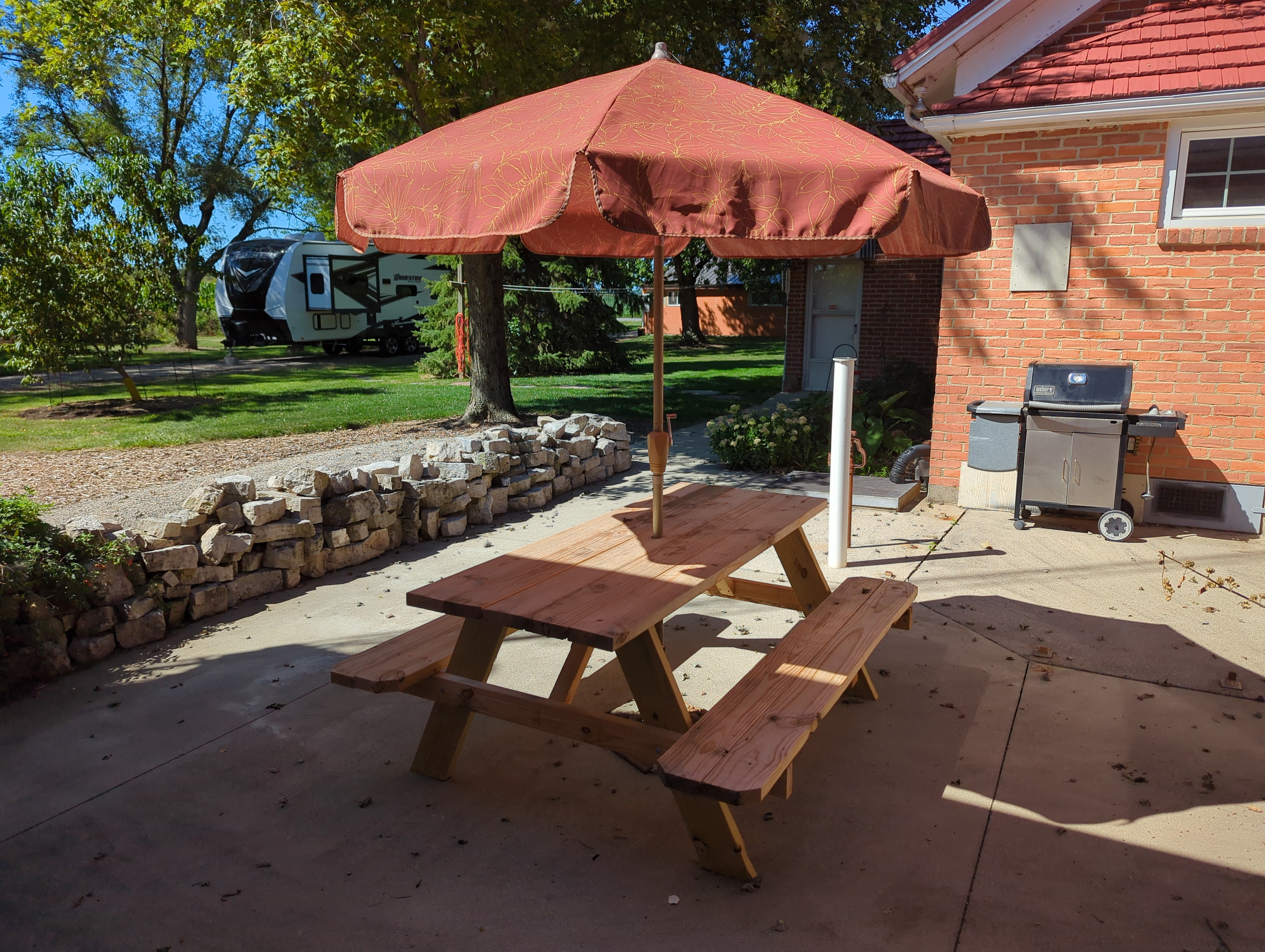 T&K Schoolhouse Camping