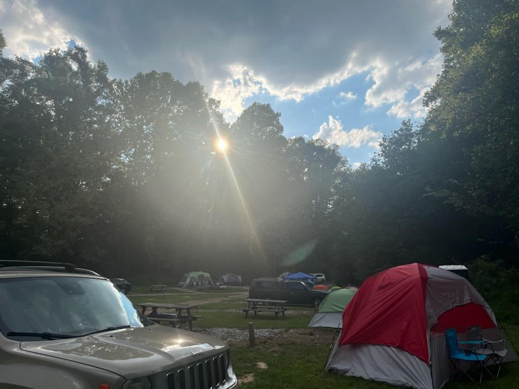 The beautiful veiw when you walk out your tent in the shade 😎