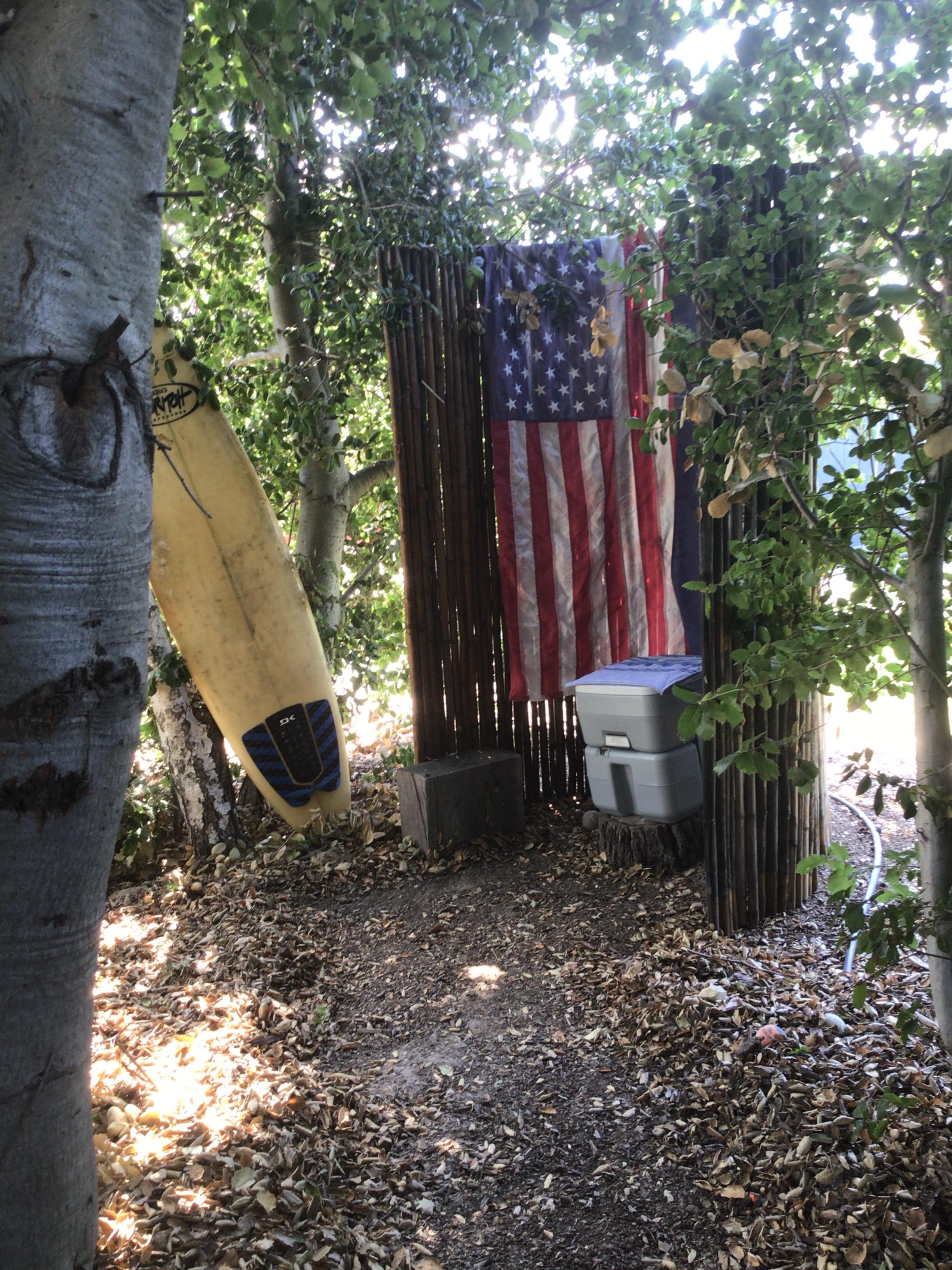 Temple-tin, RV Corral