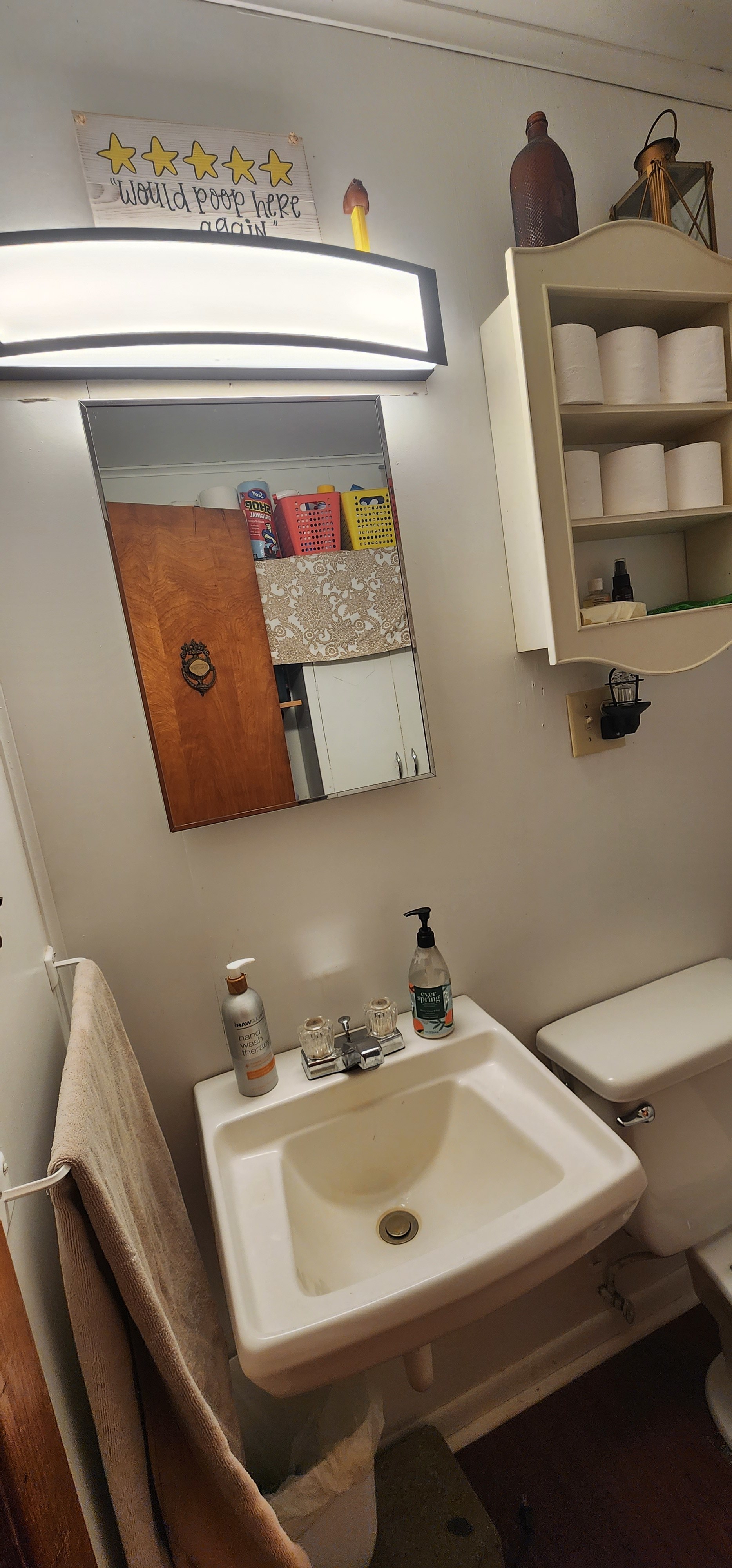 River Island Cabin & Campsites