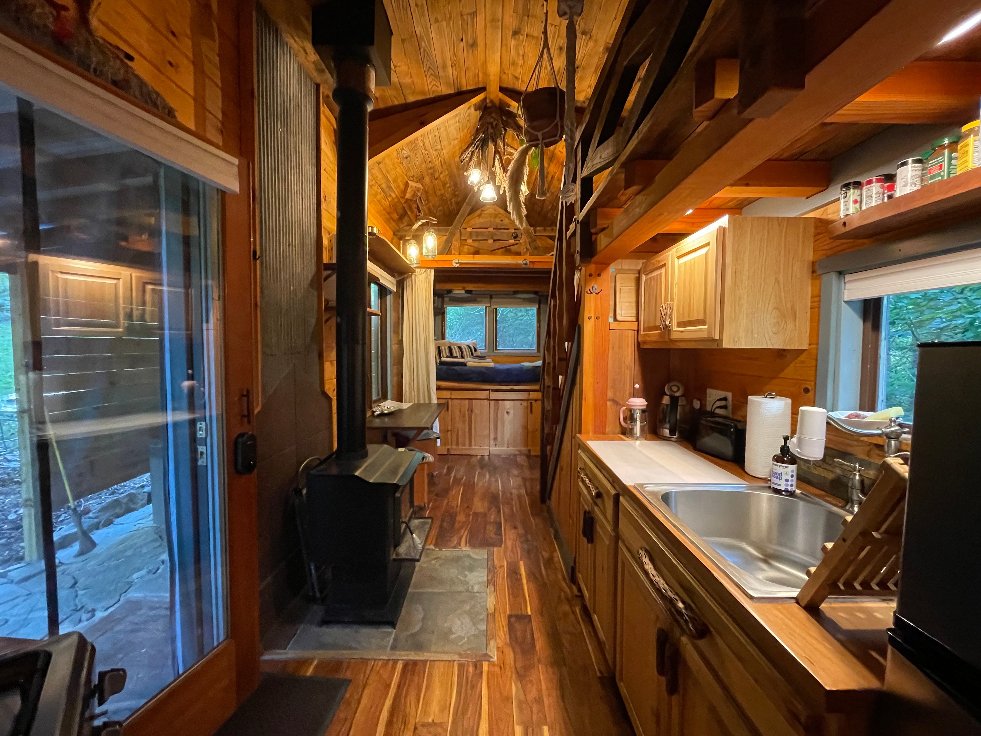 Pink Fox Cove Cabin Retreat