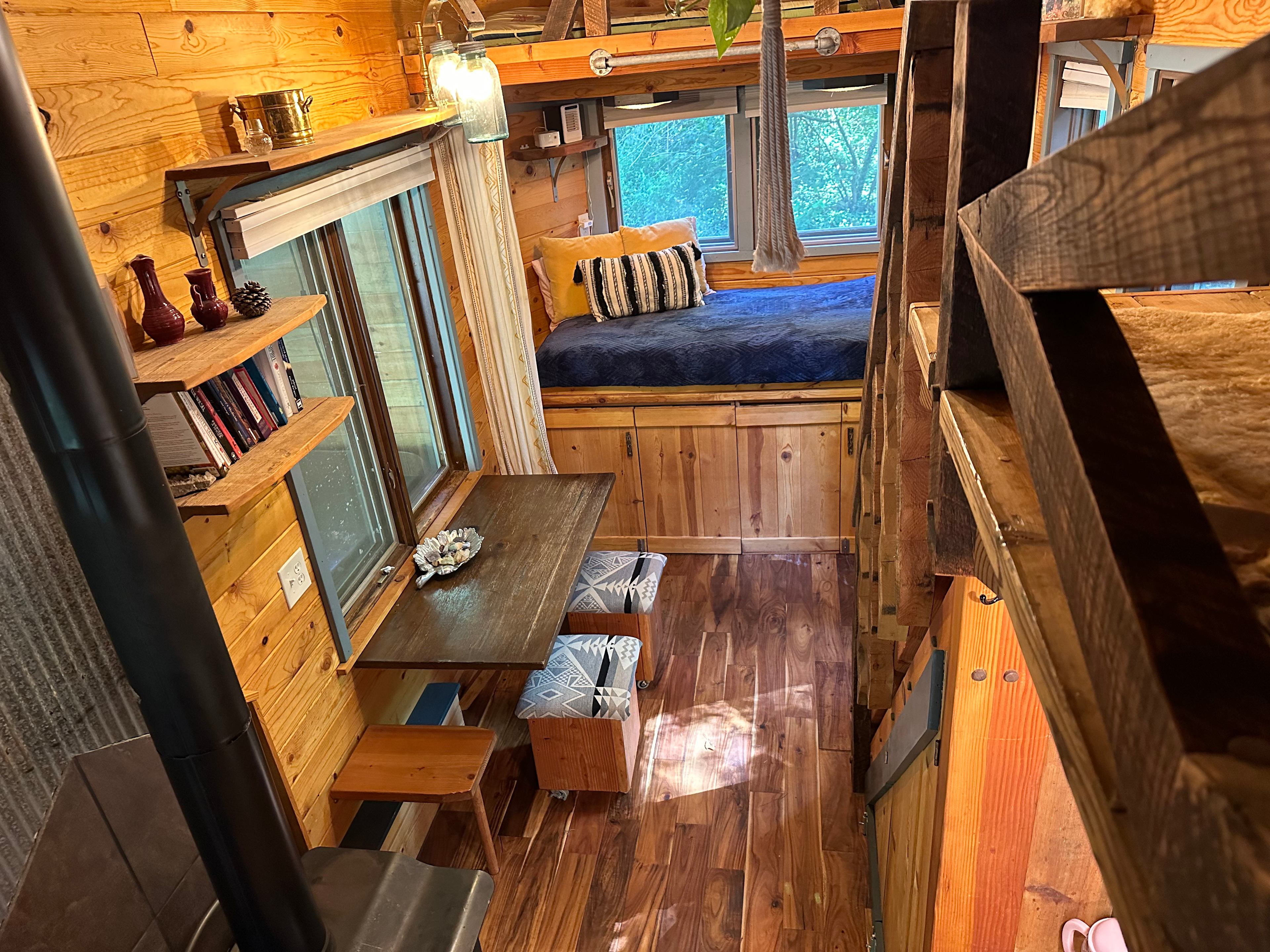 Pink Fox Cove Cabin Retreat