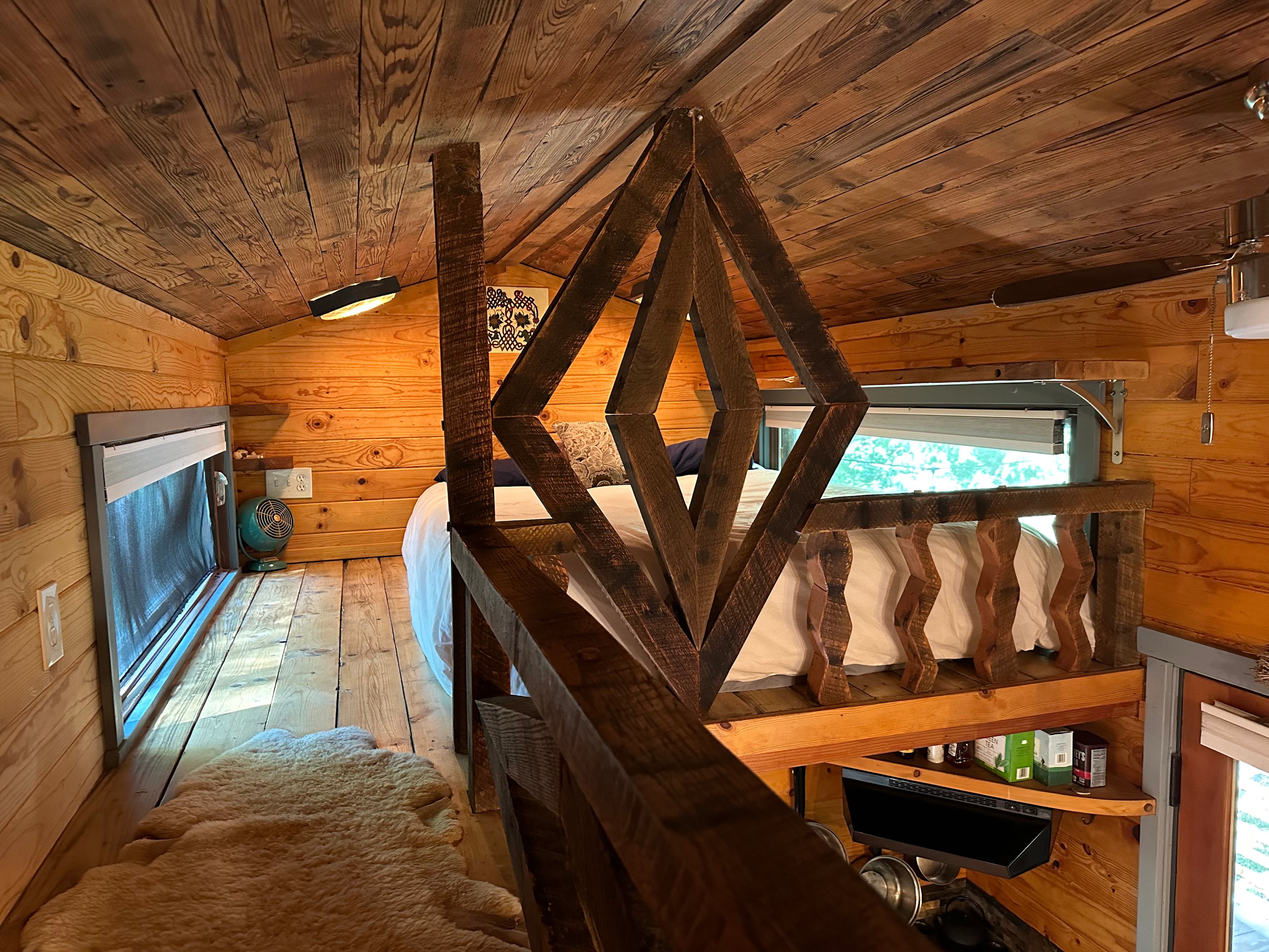 Pink Fox Cove Cabin Retreat