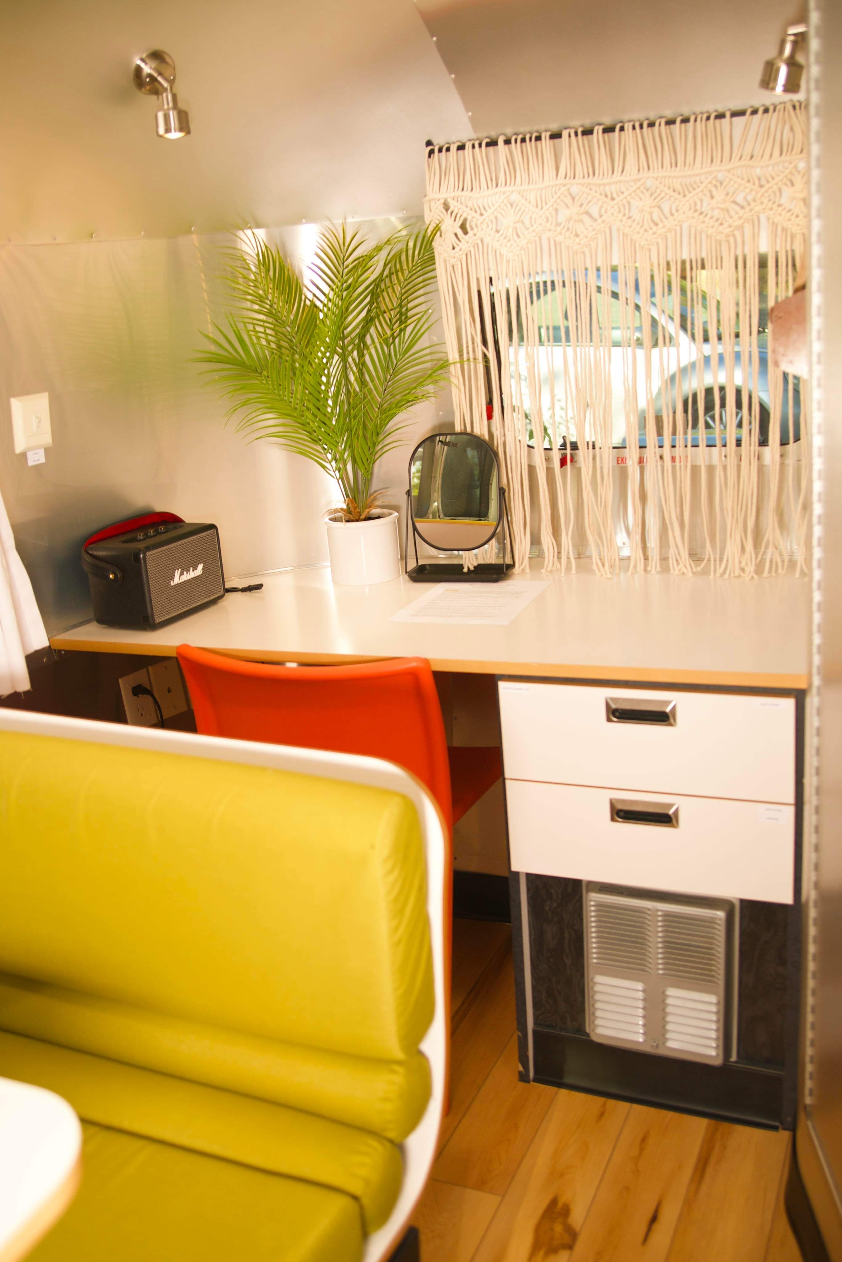 Nice desk, charging station, blue tooth speaker, storage