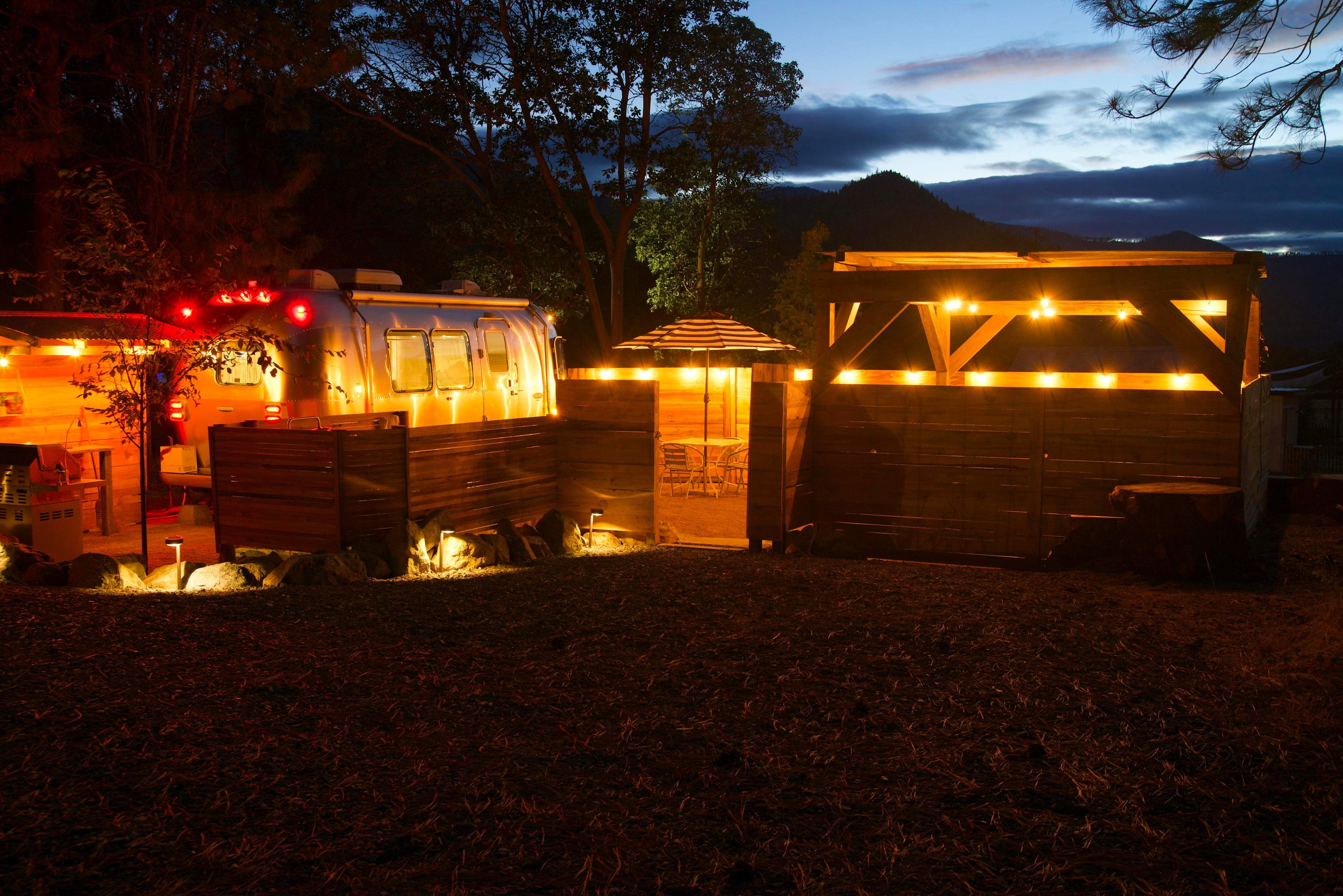 Chic Airstream w/LUX Outdoor Space
