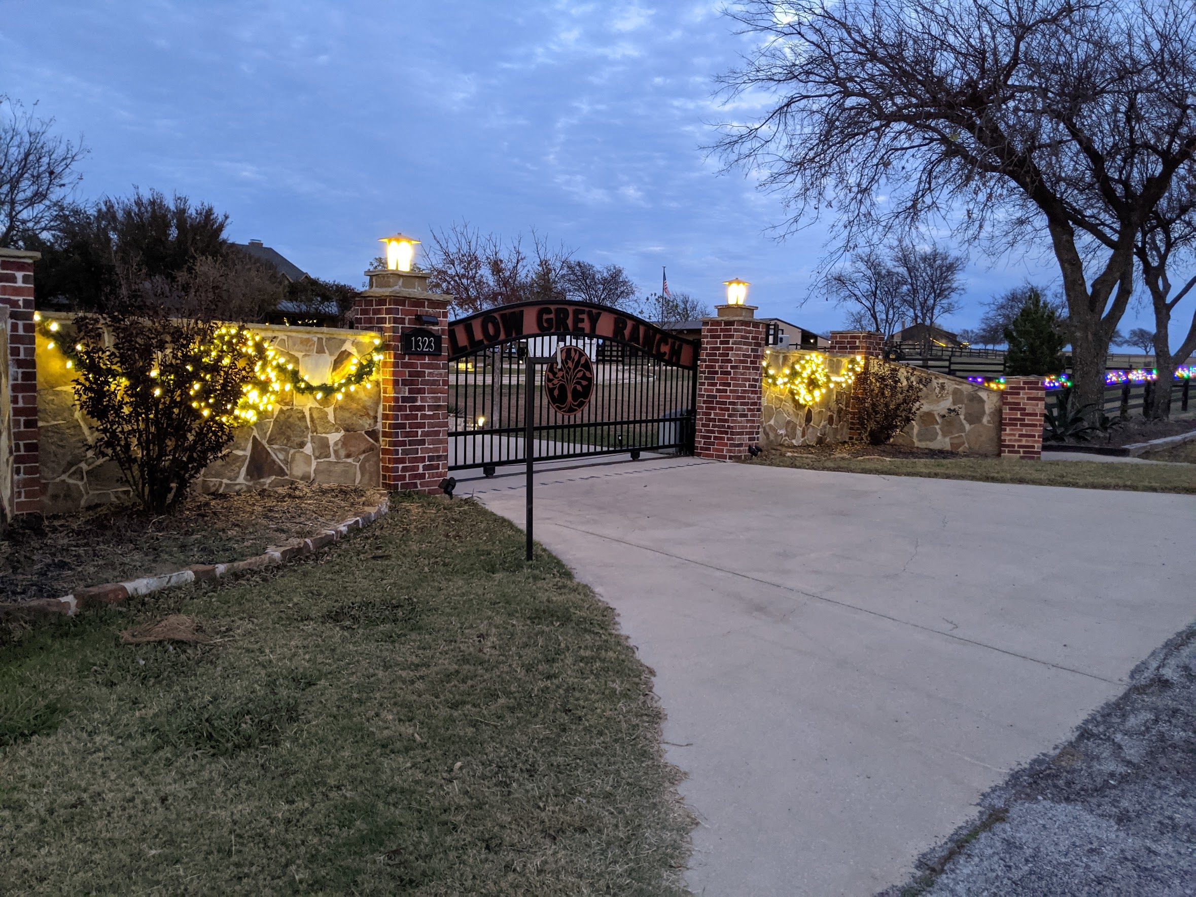 Easy driveway access for trailers