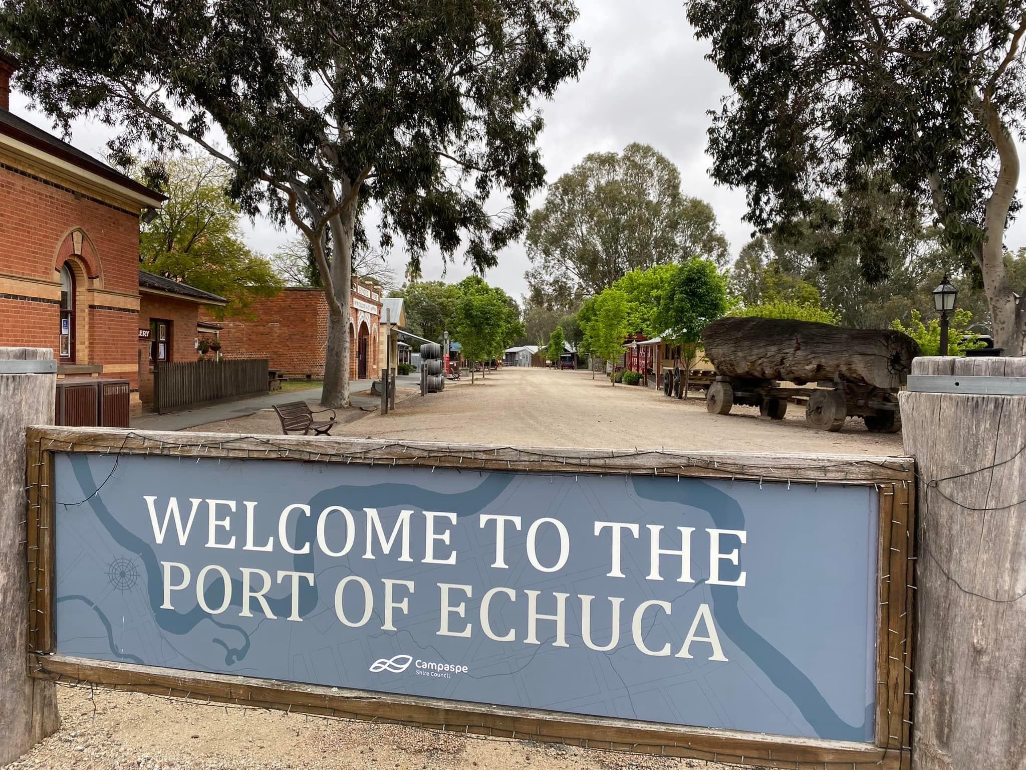 Short walk to the port of Echuca 