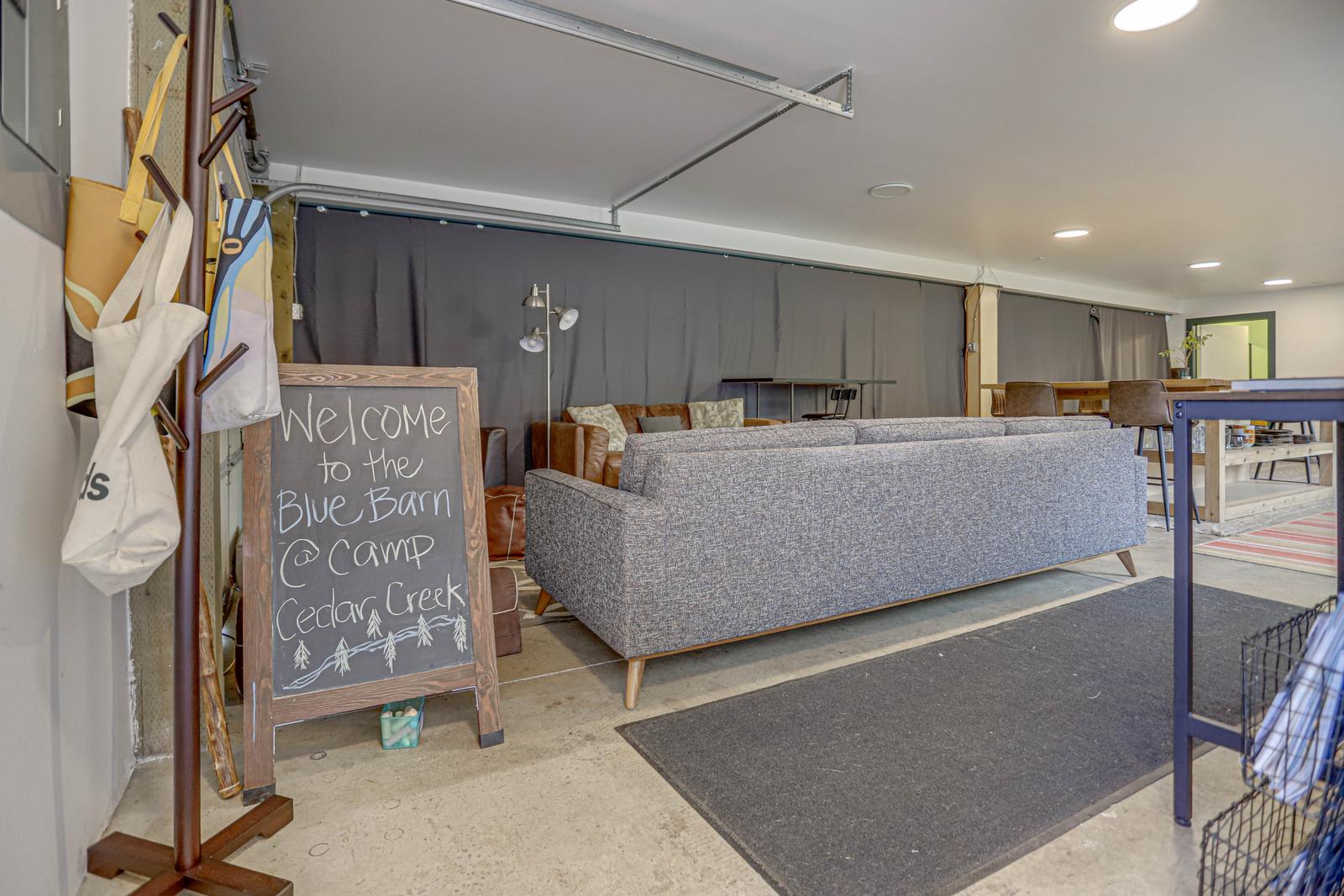 Mt Hood Vanlife Oasis w/ Coworking!