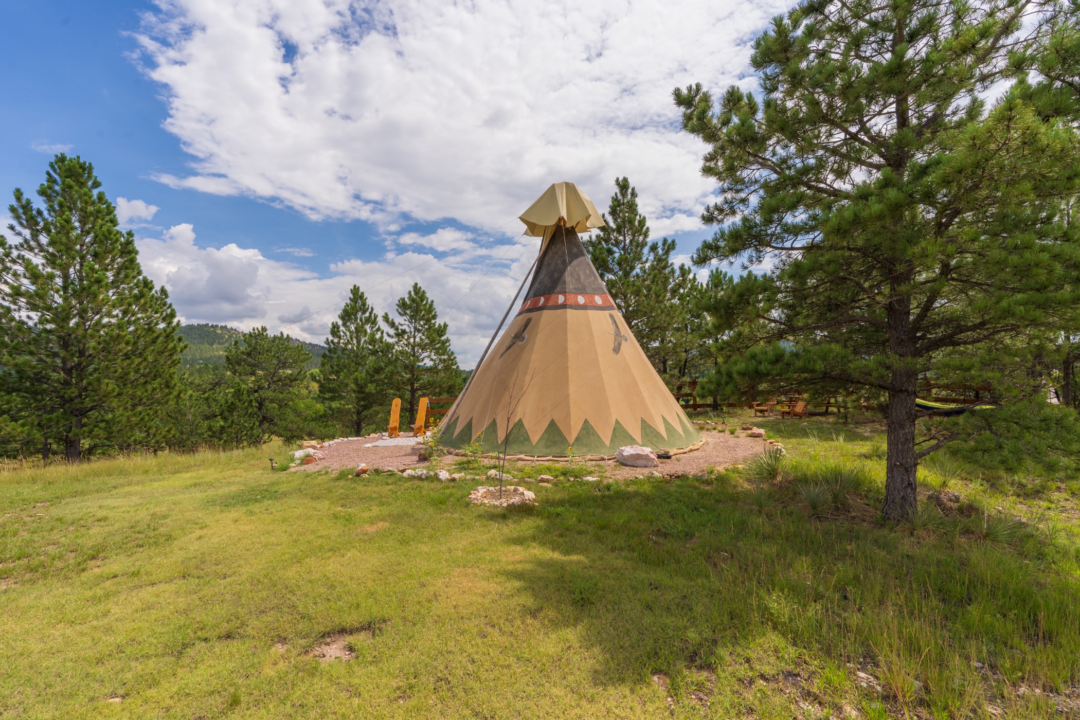 Buffalo Tipi Glamping