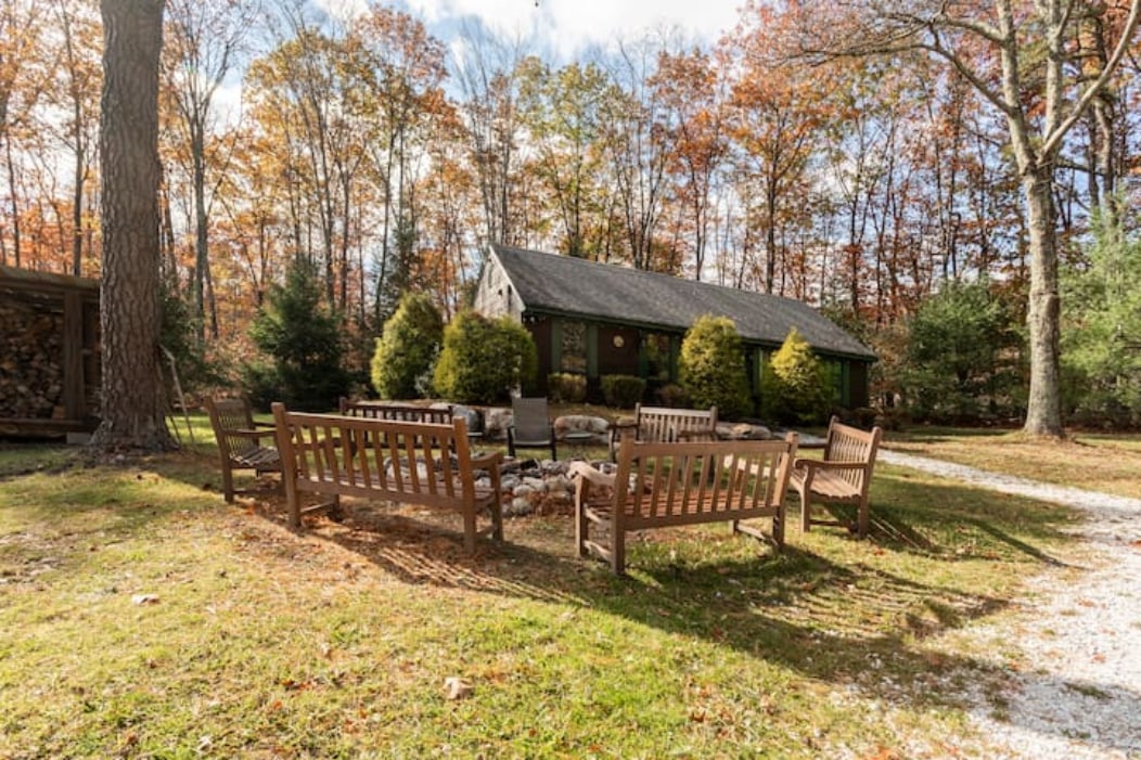 Camp David- 13 acres, Three Cabins