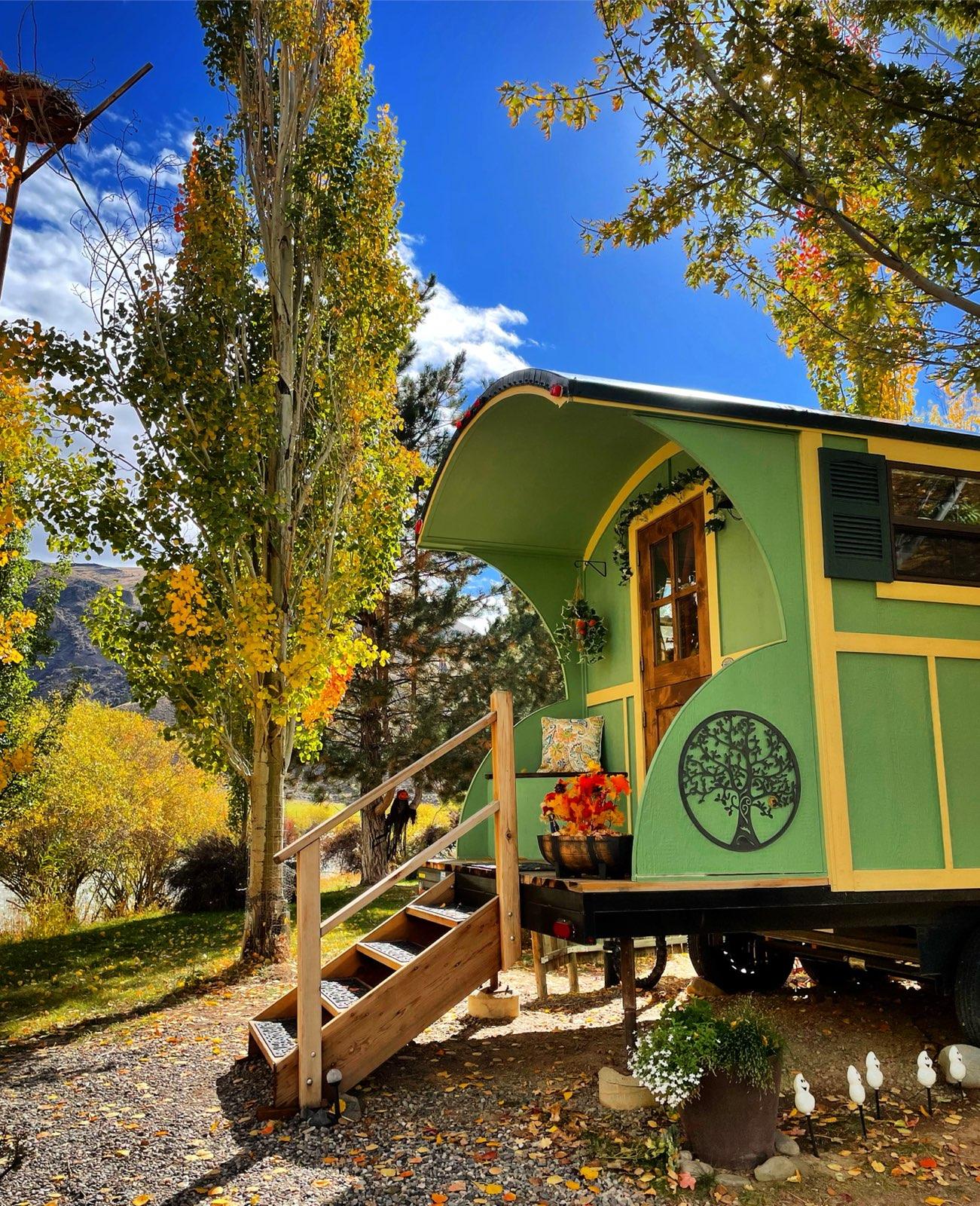 Salmon Gypsy B&B & Mini-Donkey Ranch