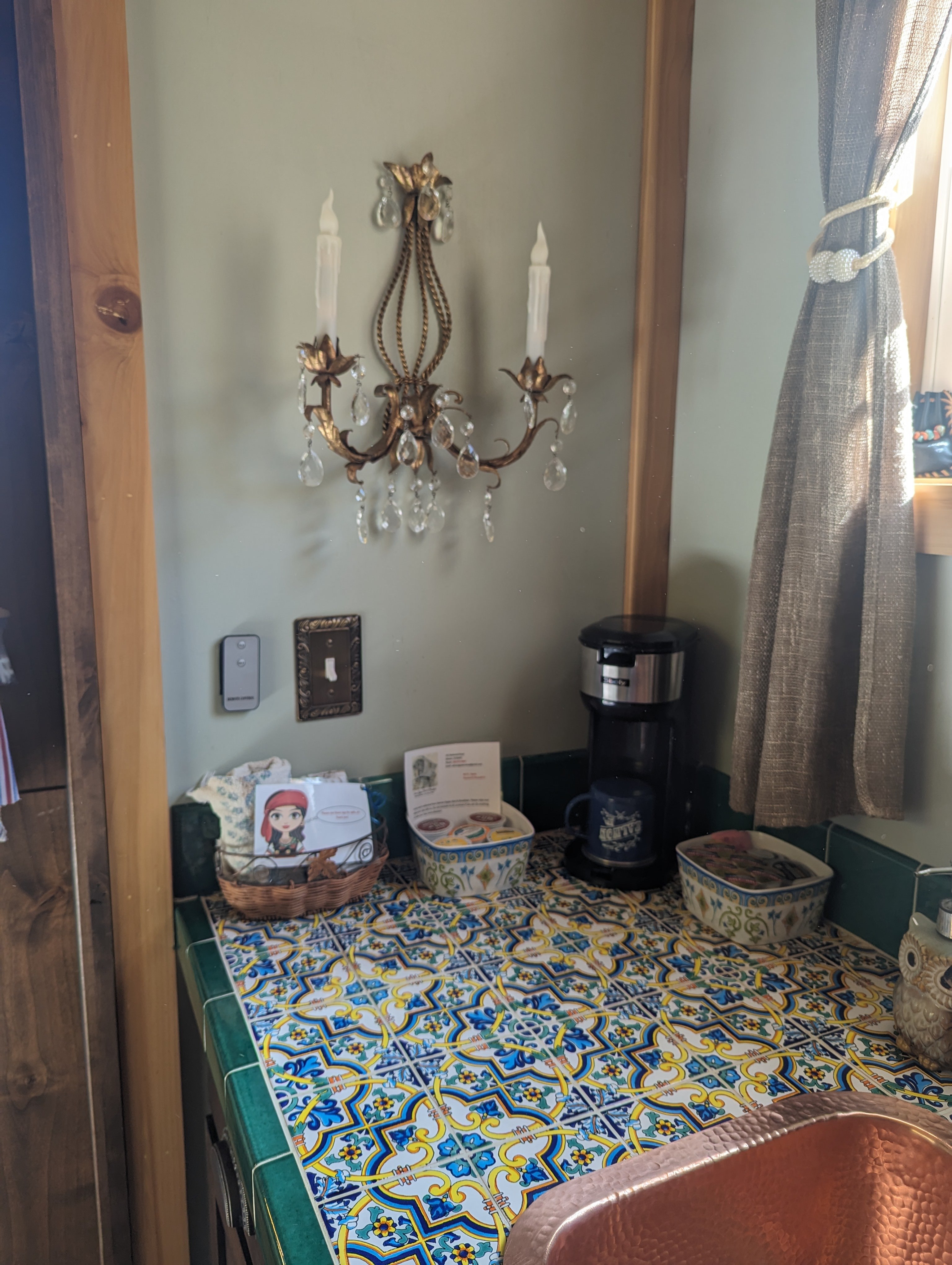 Salmon Gypsy B&B & Mini-Donkey Ranch